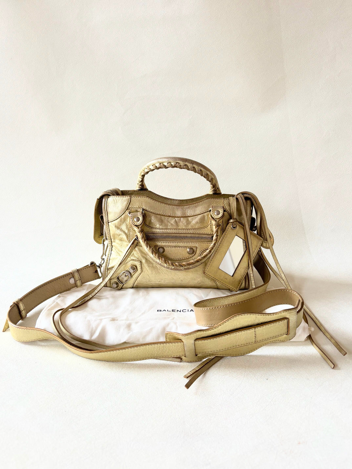 BALENCIAGA Sac City Mini Or