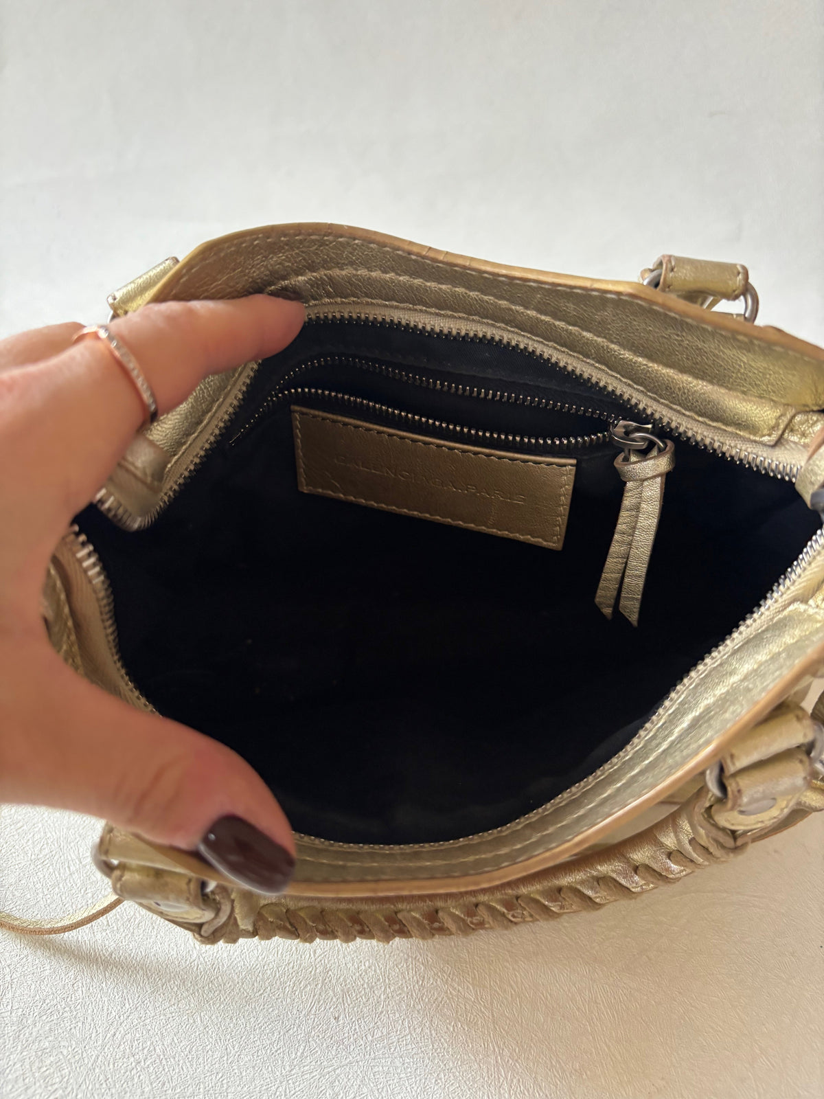 BALENCIAGA Sac City Mini Or