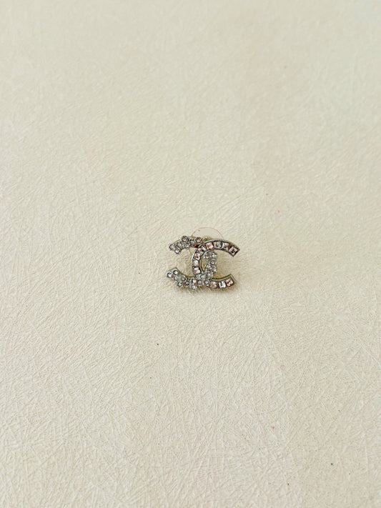 CHANEL Boucle d'oreille solitaire