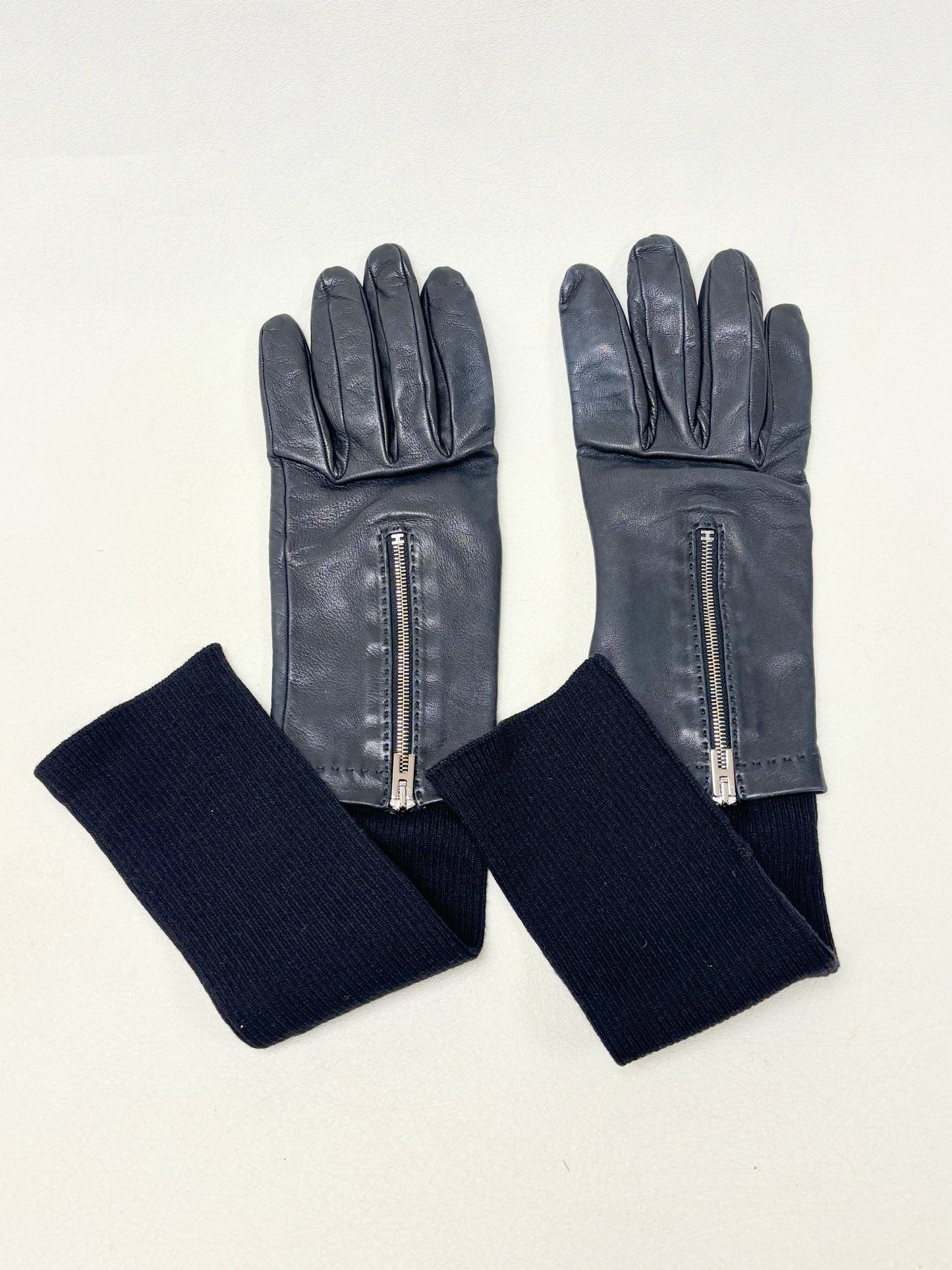 HERMÈS Gants en cuir et cachemire