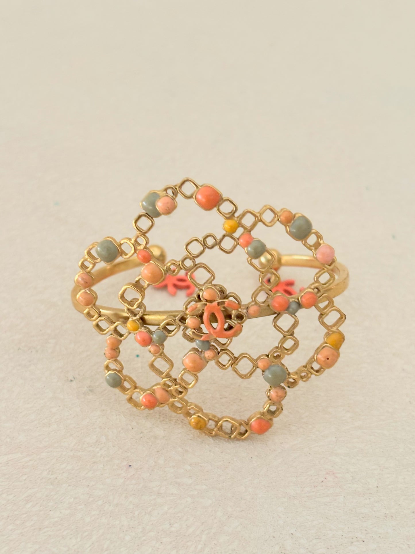 CHANEL Bracelet Camélia
