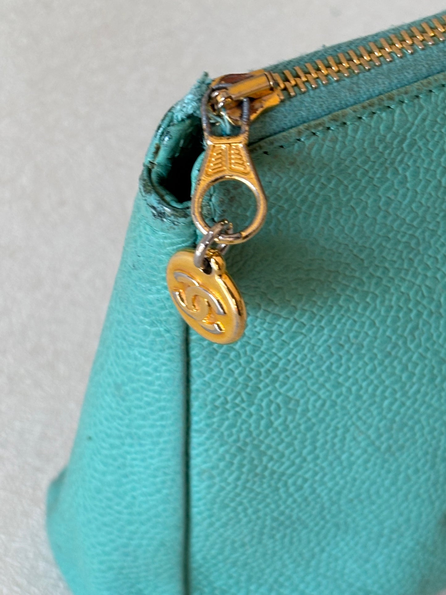 CHANEL Pochette