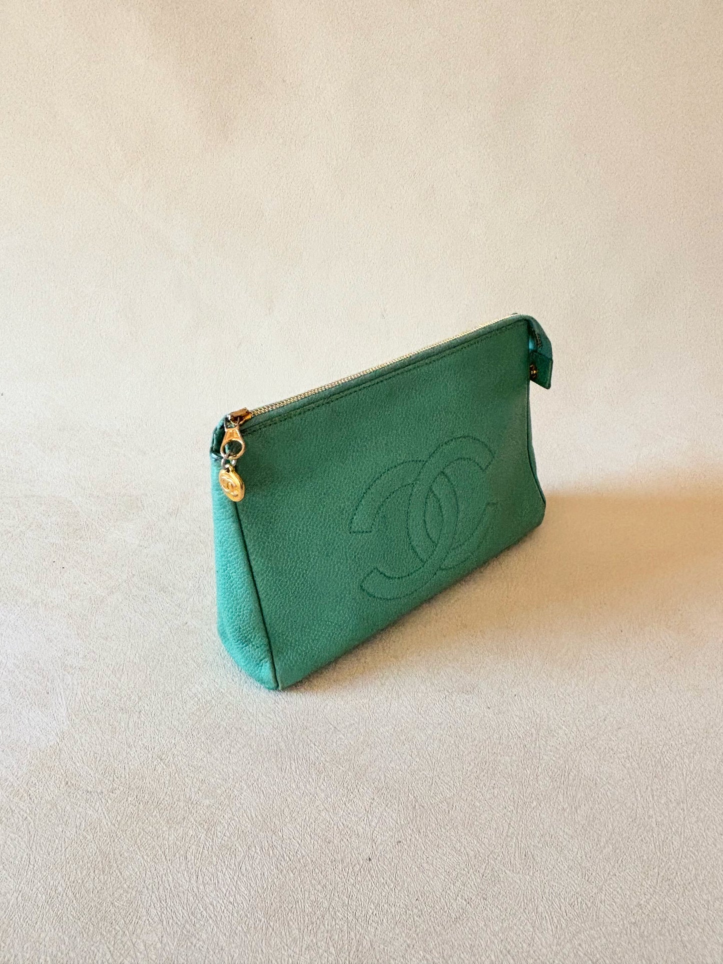 CHANEL Pochette