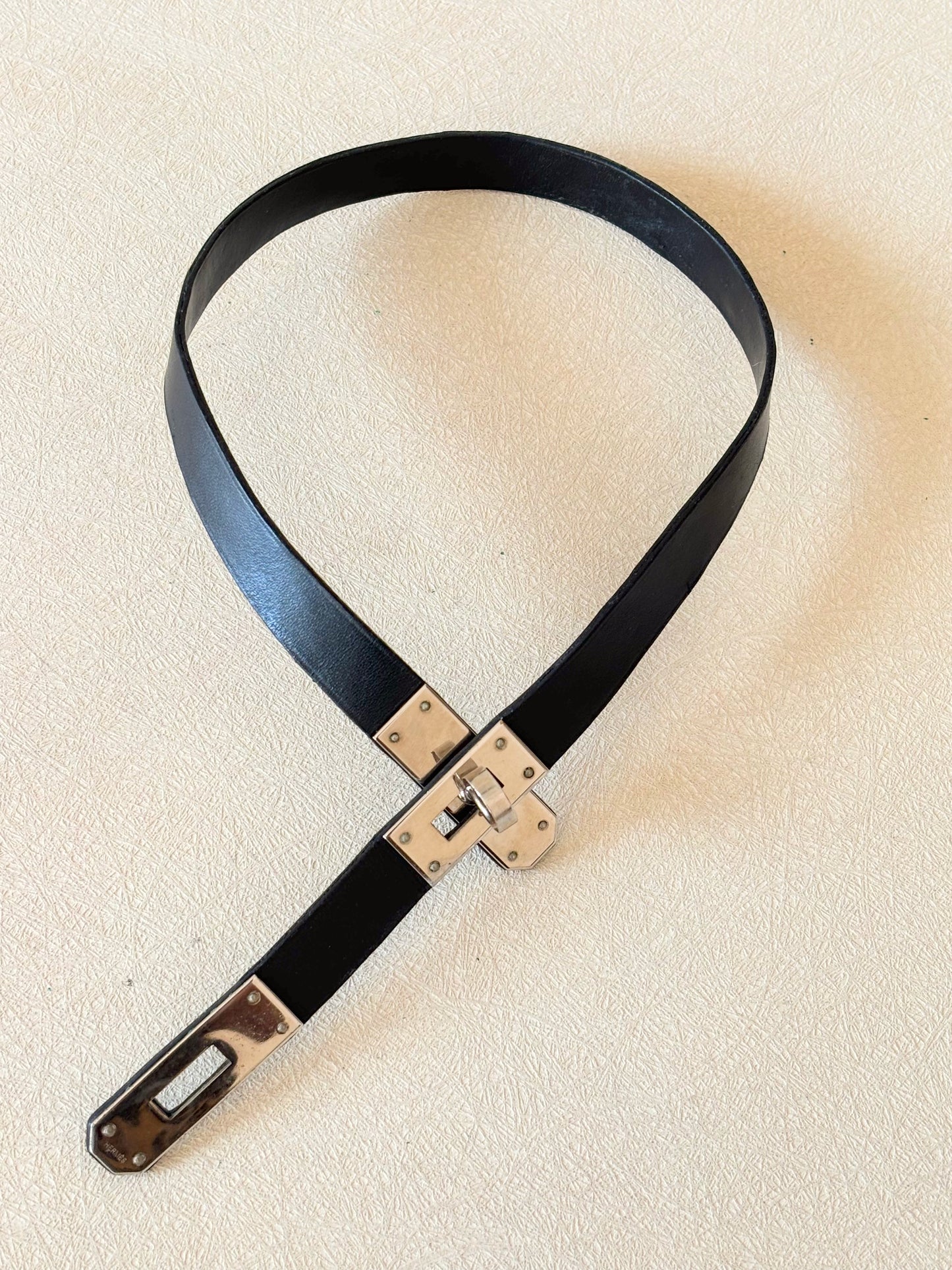 HERMÈS Collier Kelly