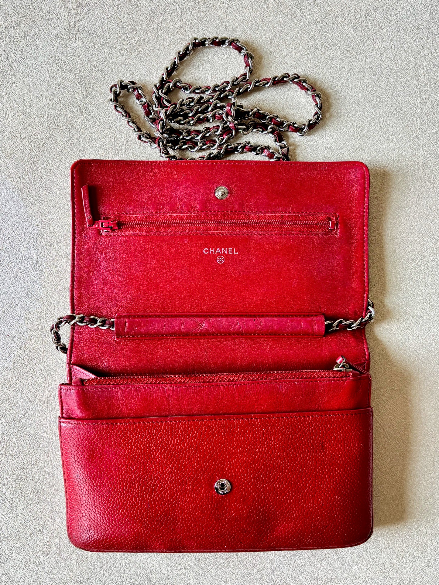 CHANEL Sac Wallet on chain