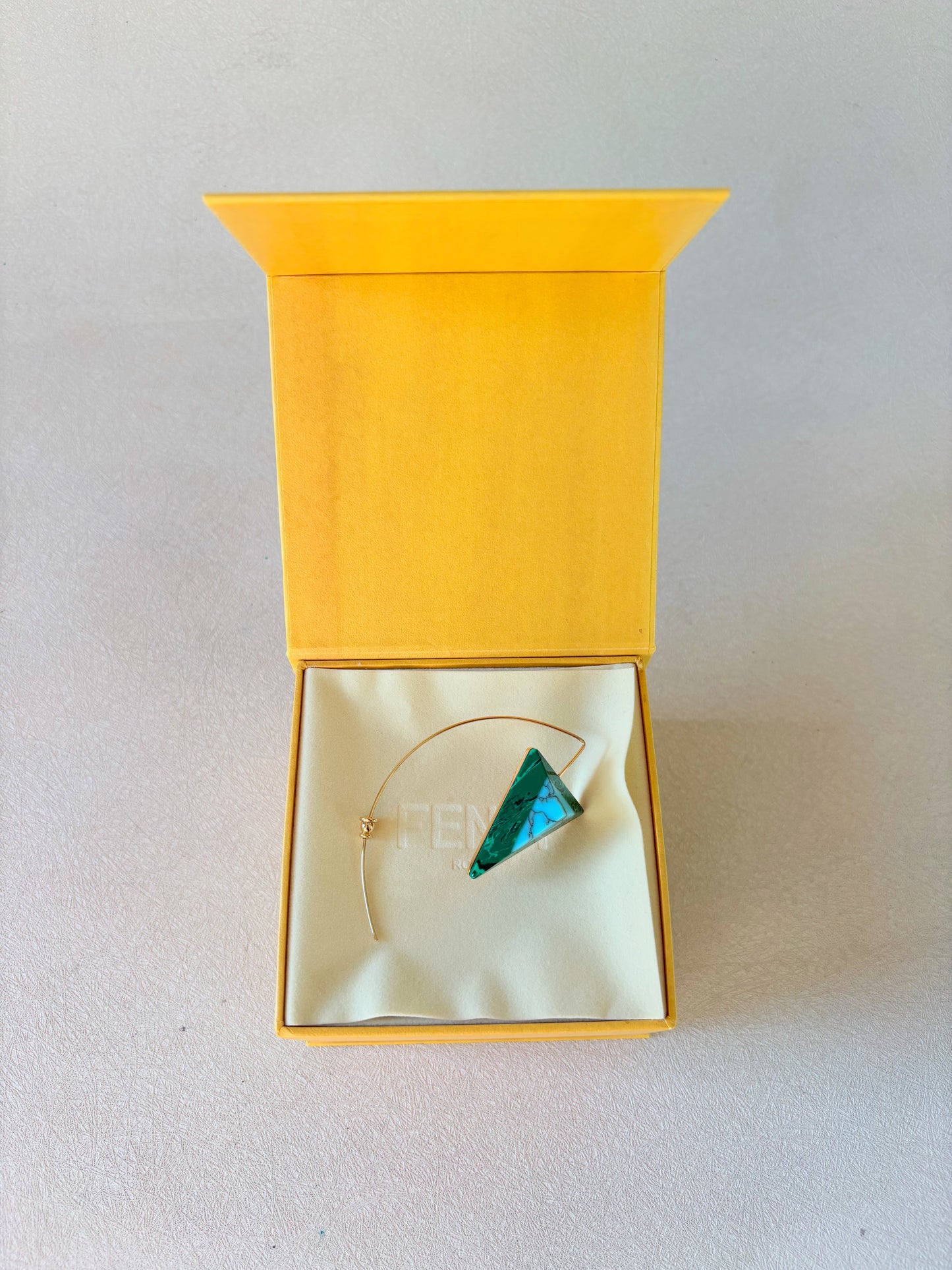 FENDI Boucle d'oreille solitaire