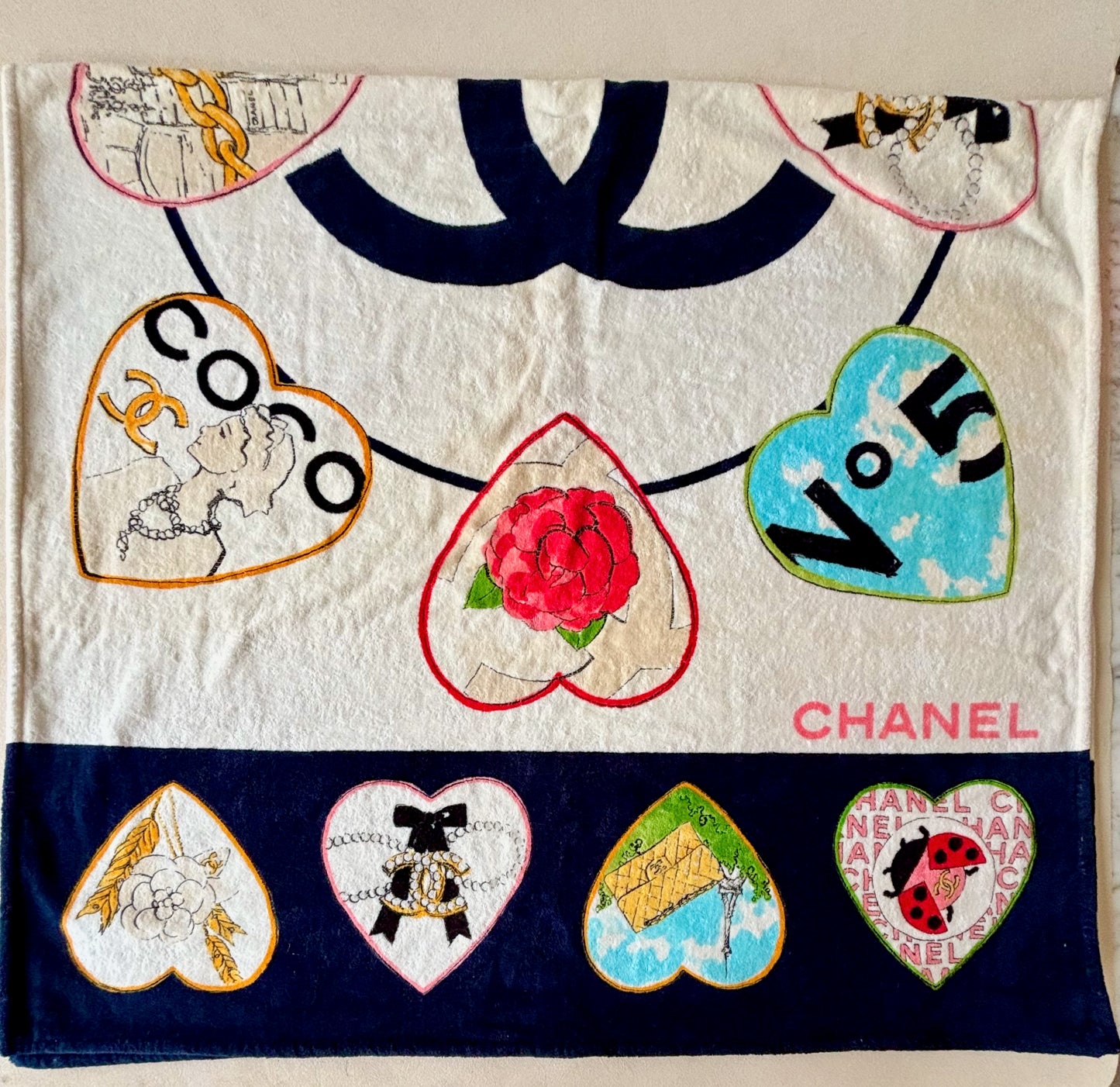 CHANEL Drap de plage