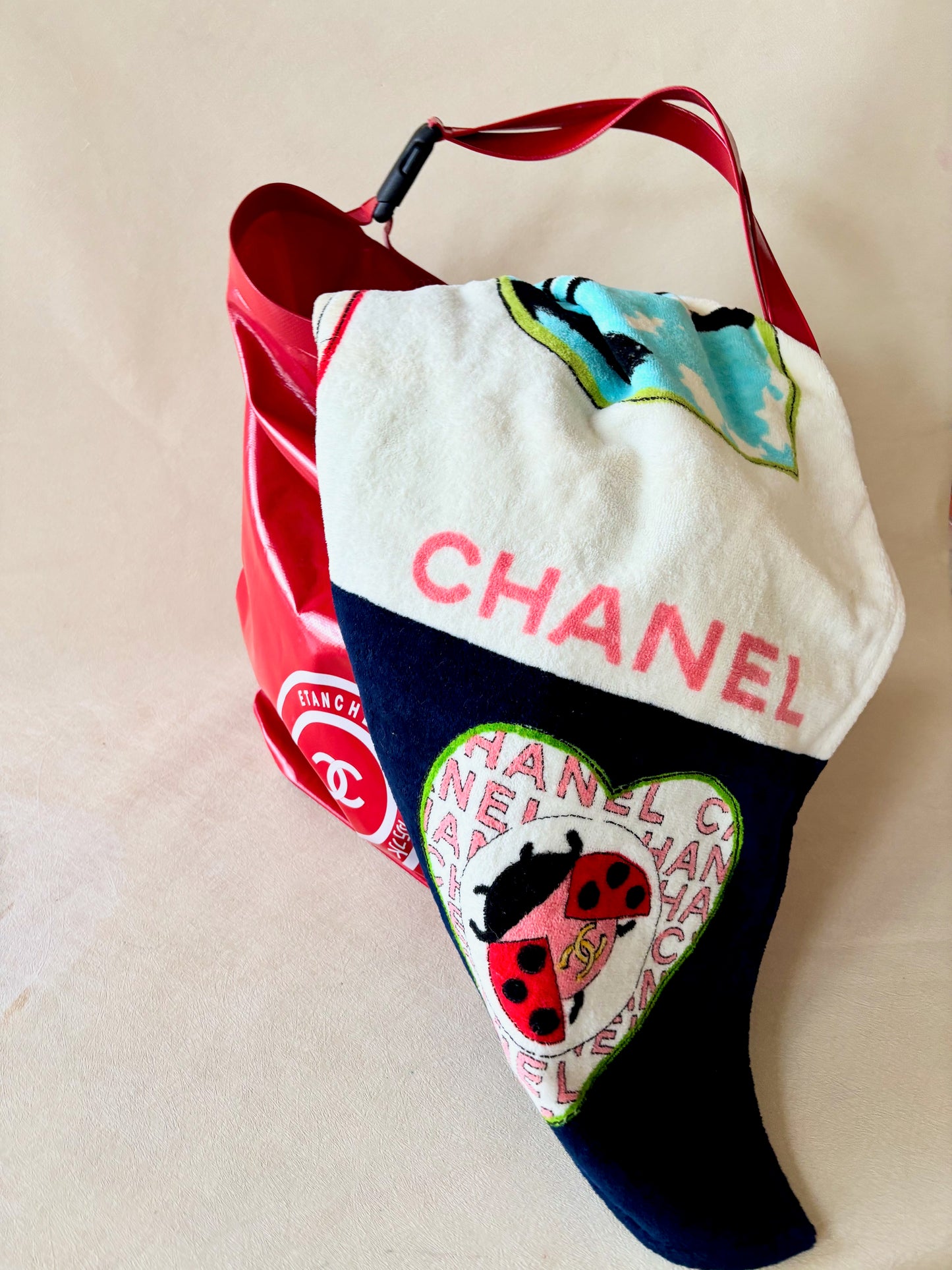 CHANEL Drap de plage