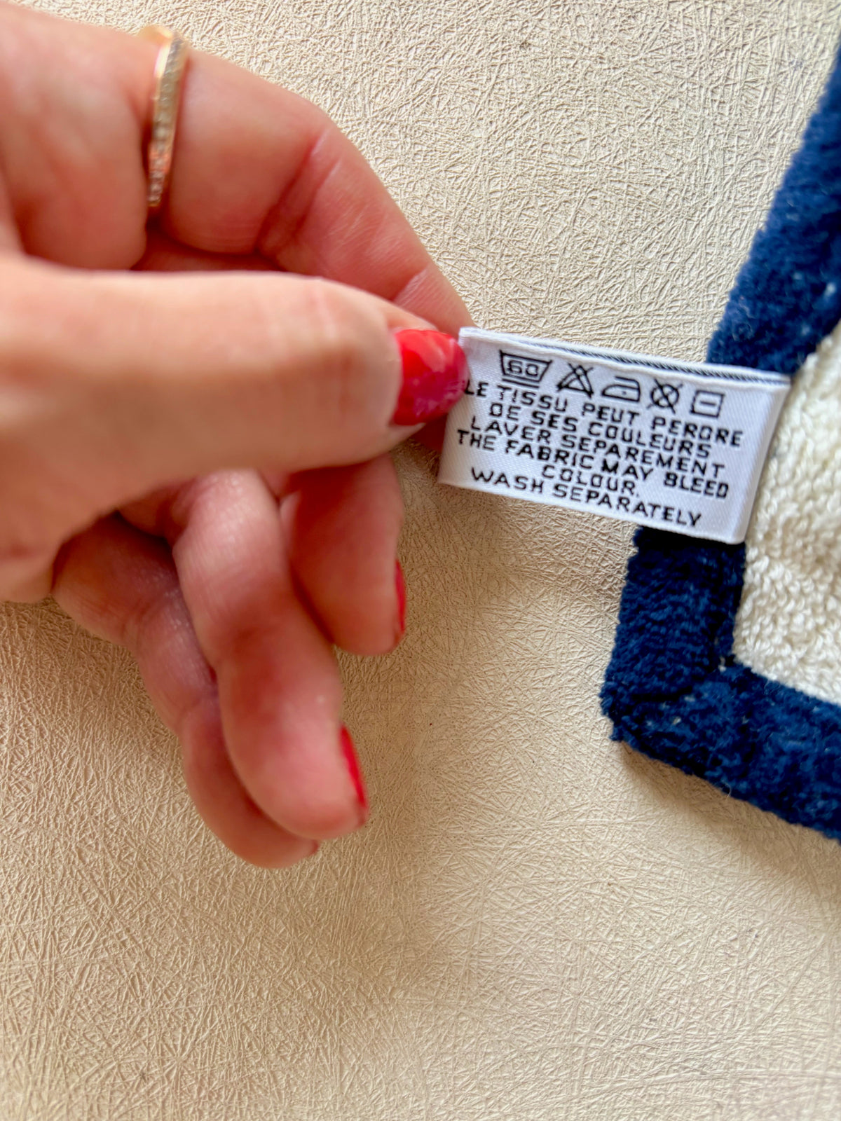 CHANEL Drap de plage