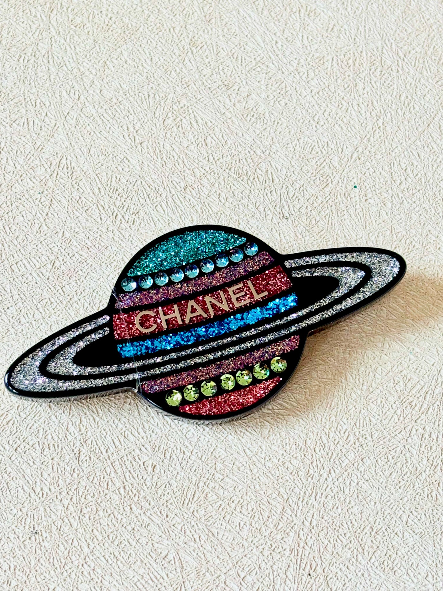 CHANEL Broche Planète