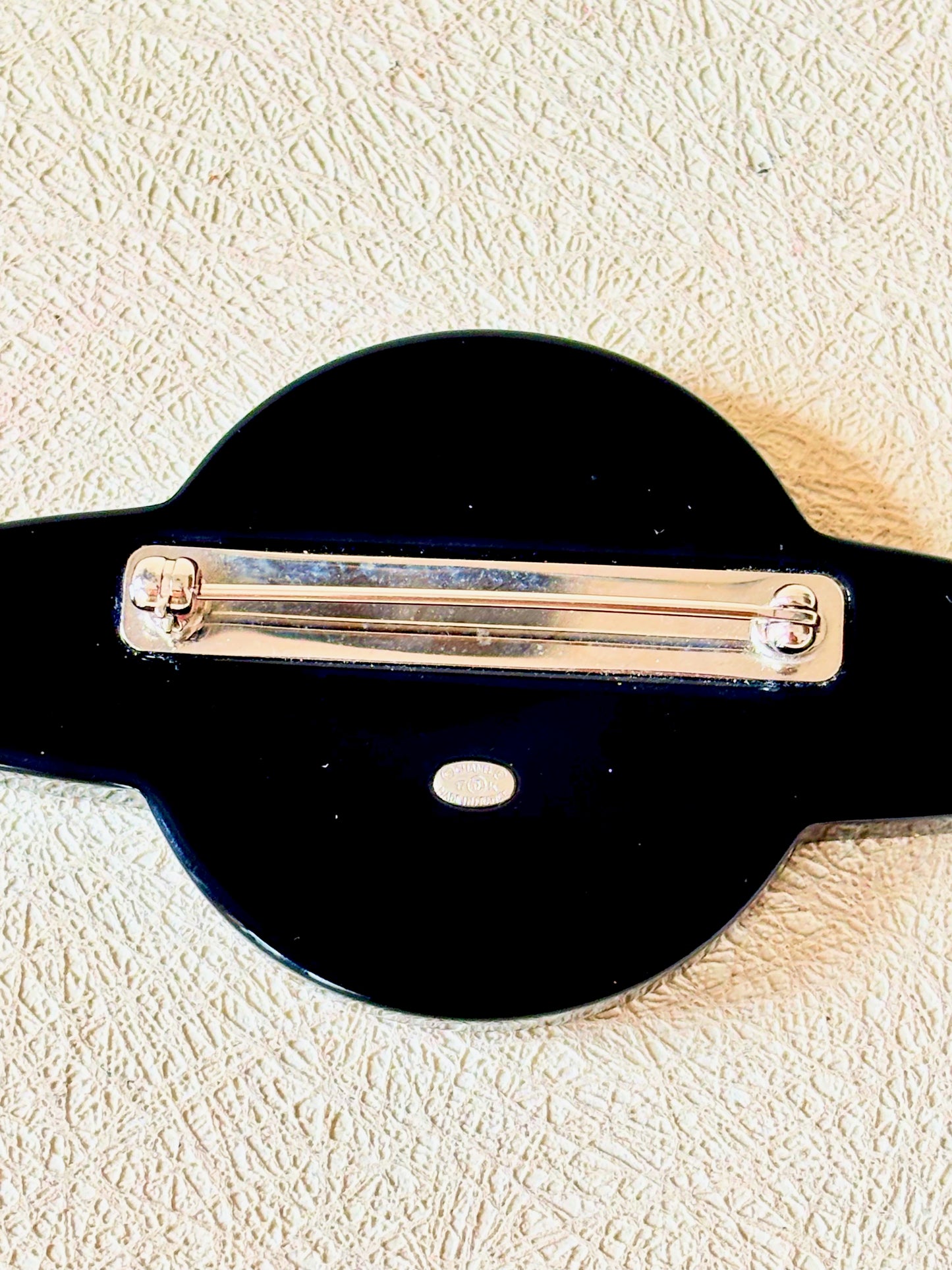 CHANEL Broche Planète