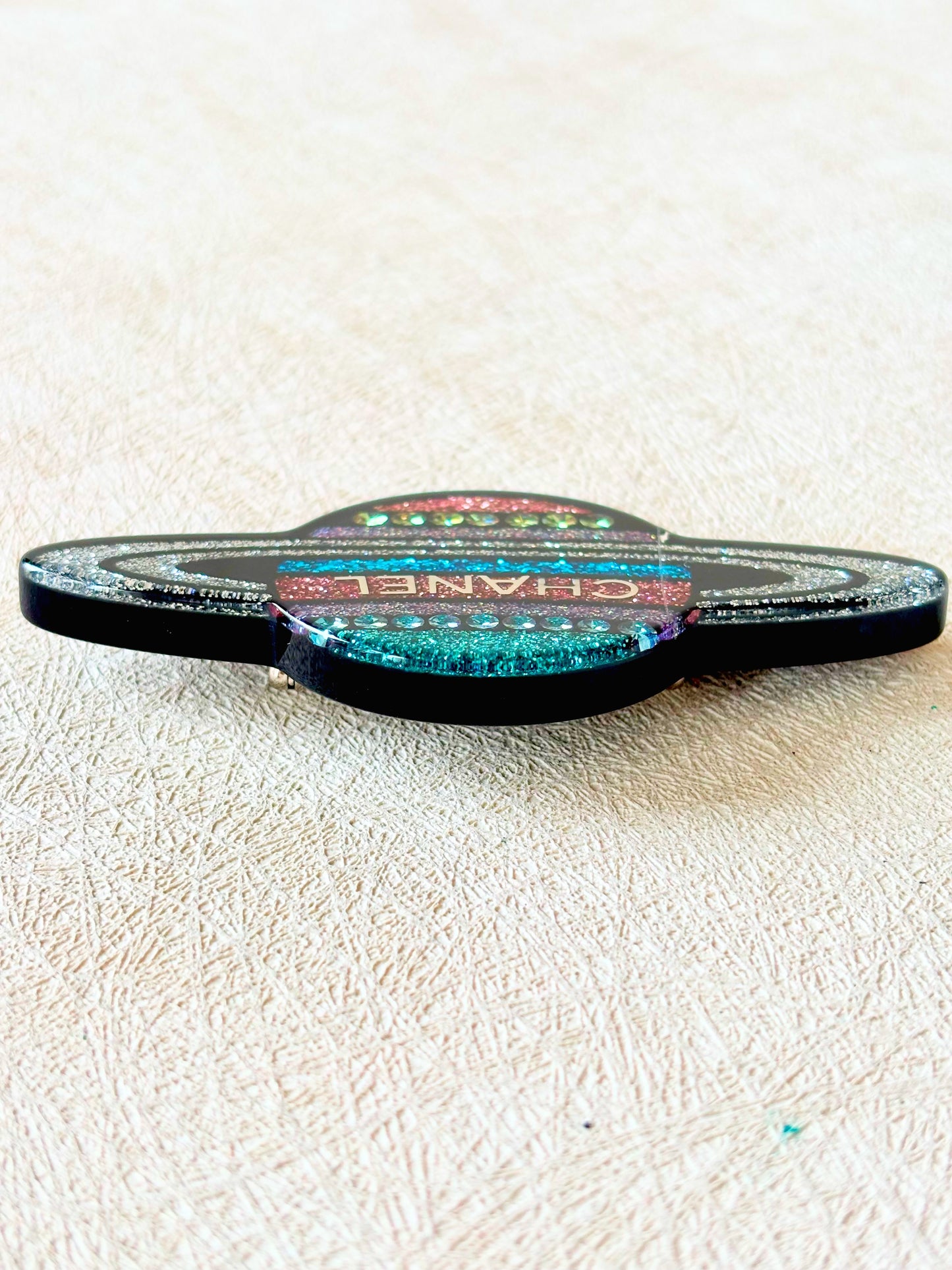 CHANEL Broche Planète