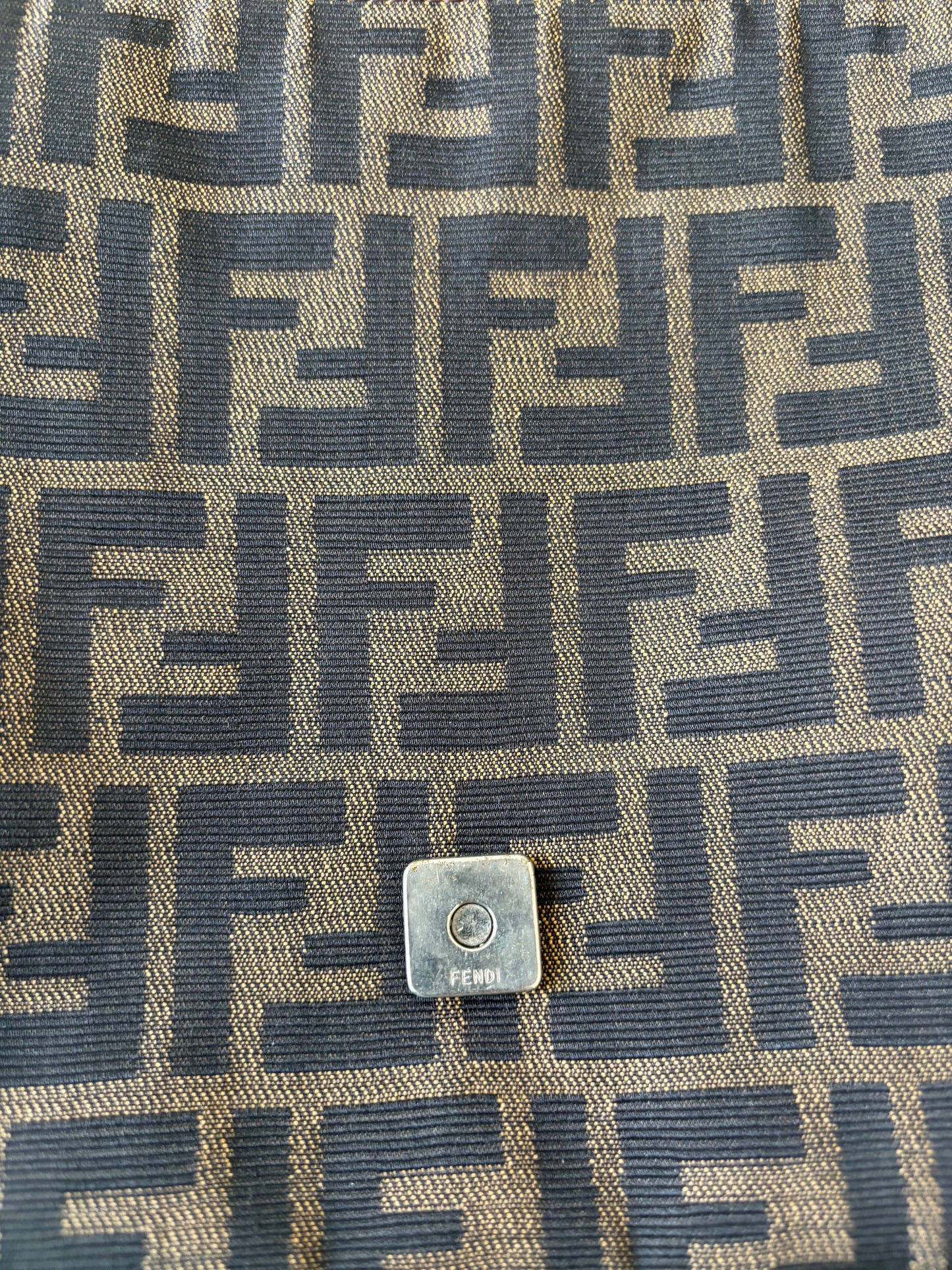 FENDI Sac Mamma Baguette