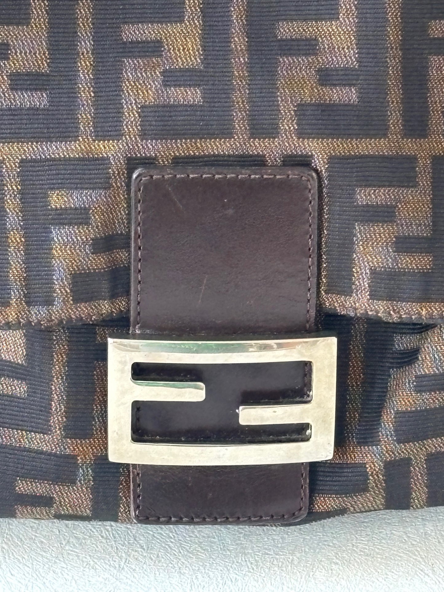 FENDI Sac Mamma Baguette