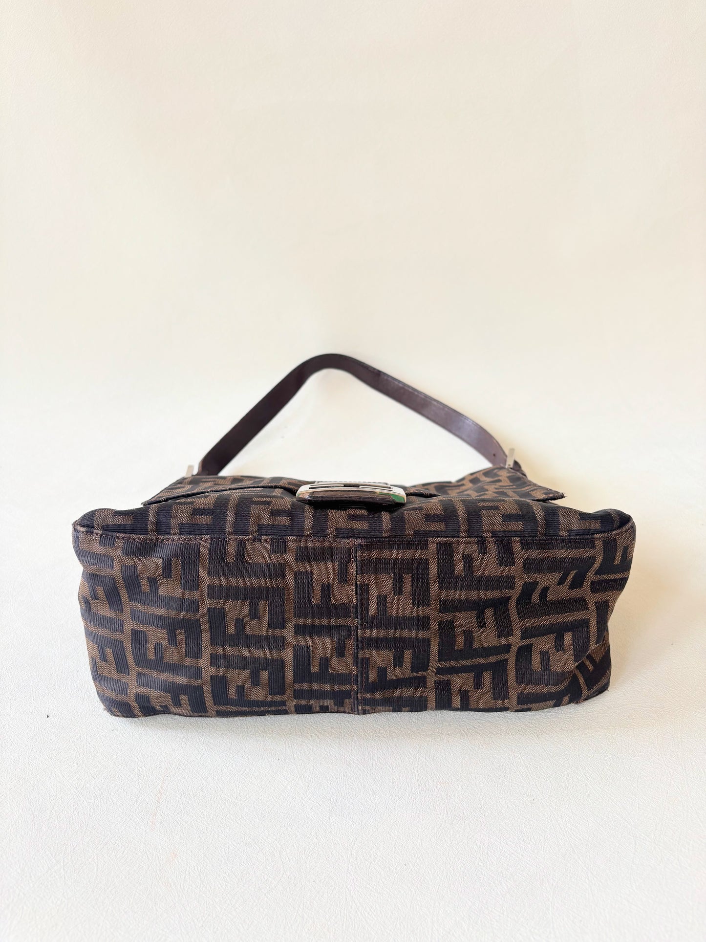 FENDI Sac Mamma Baguette