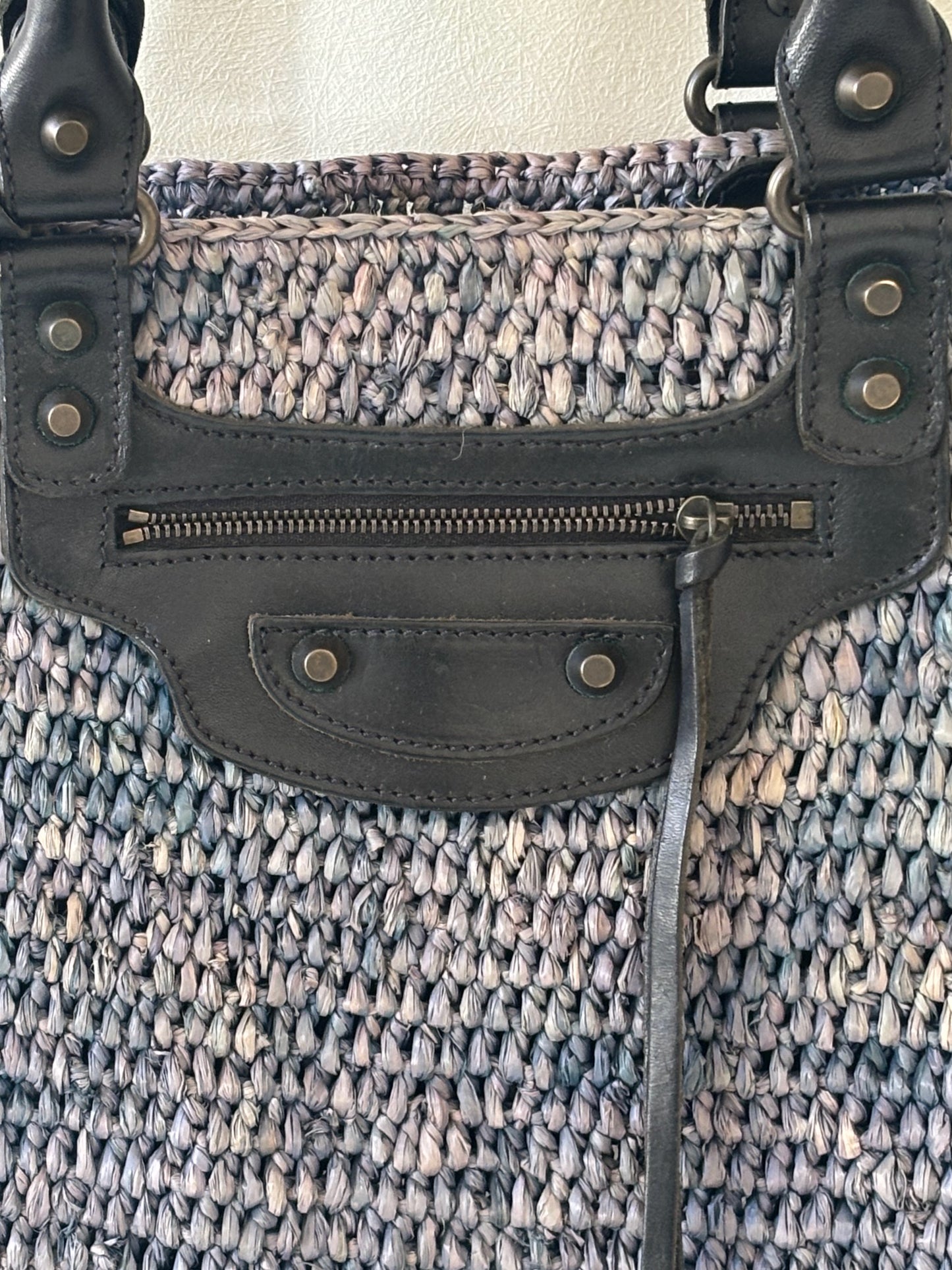 BALENCIAGA Panier en raphia