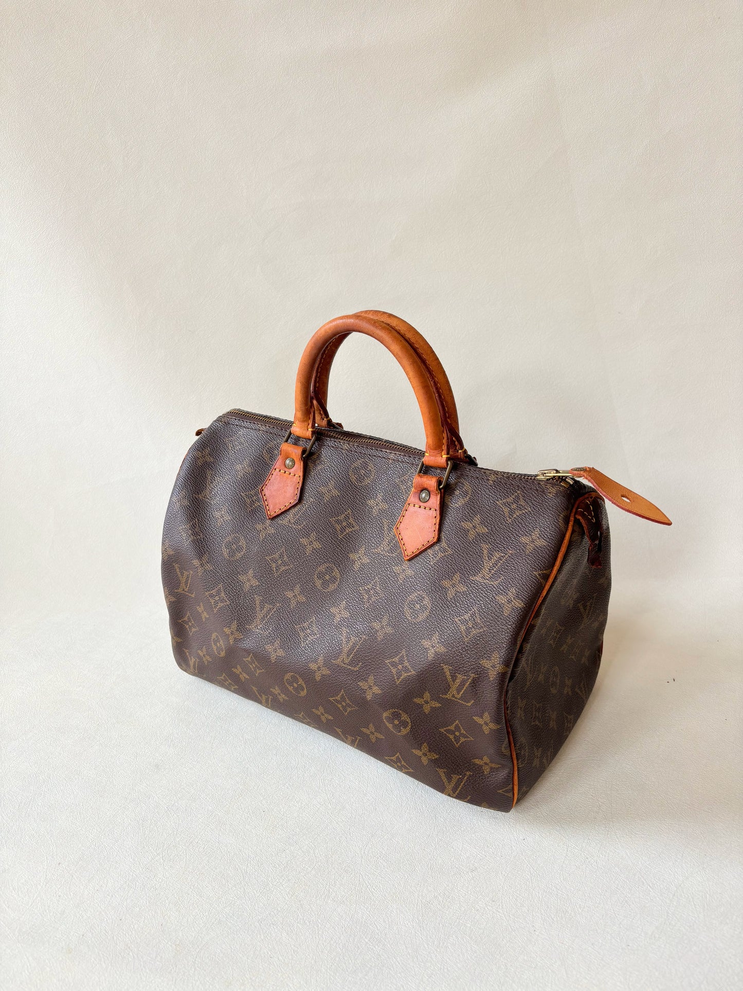 LOUIS VUITTON Speedy 30