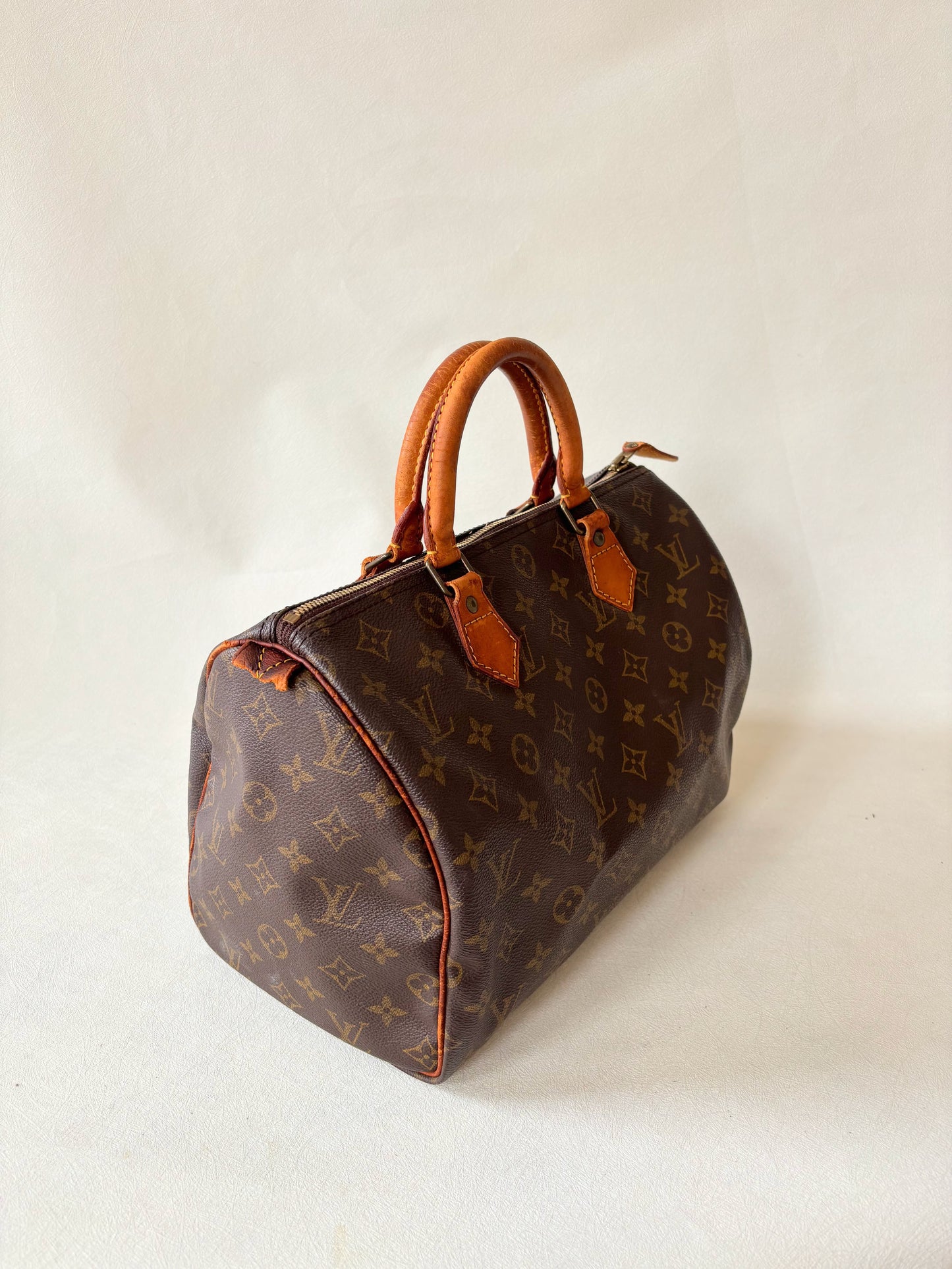 LOUIS VUITTON Speedy 30