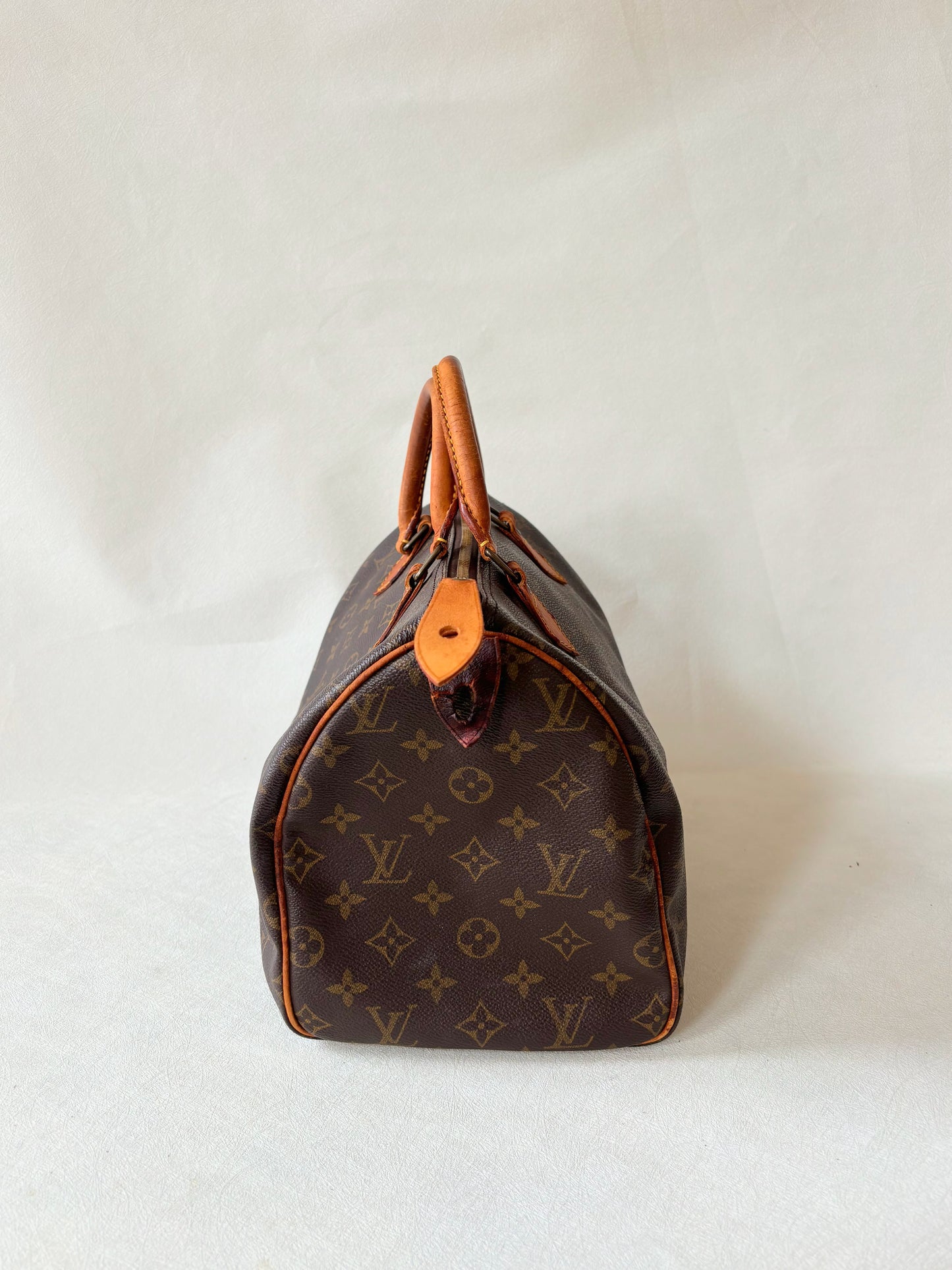 LOUIS VUITTON Speedy 30