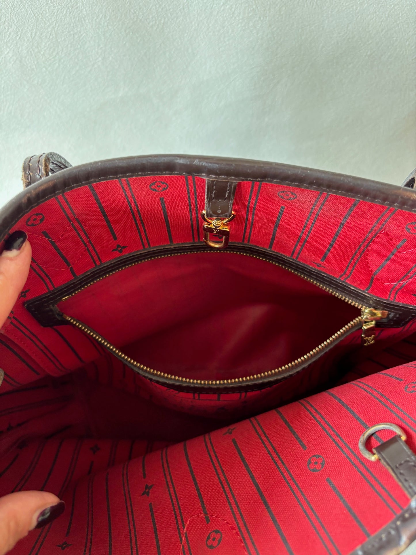 LOUIS VUITTON Sac Neverfull
