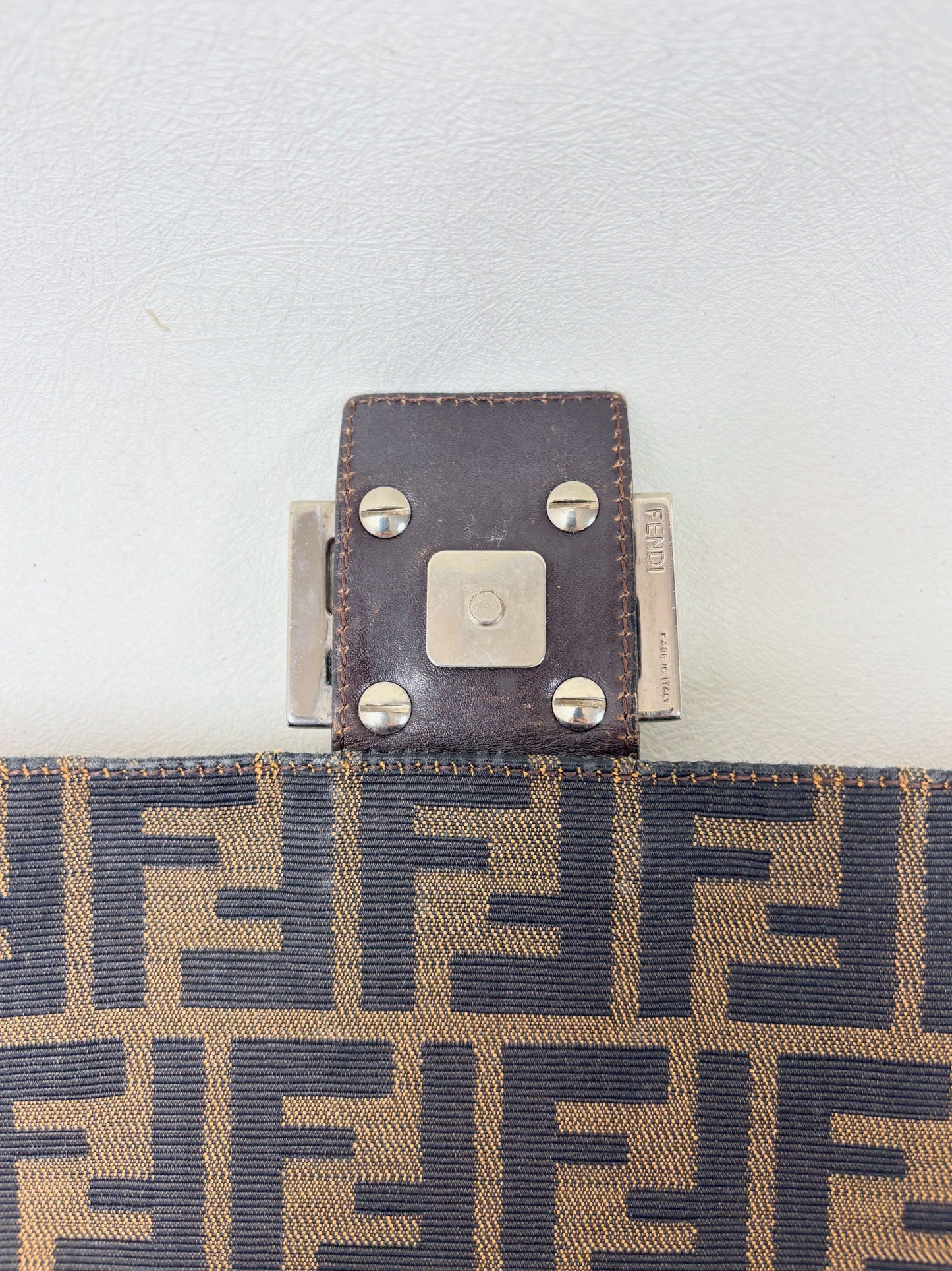FENDI Sac Mamma Baguette