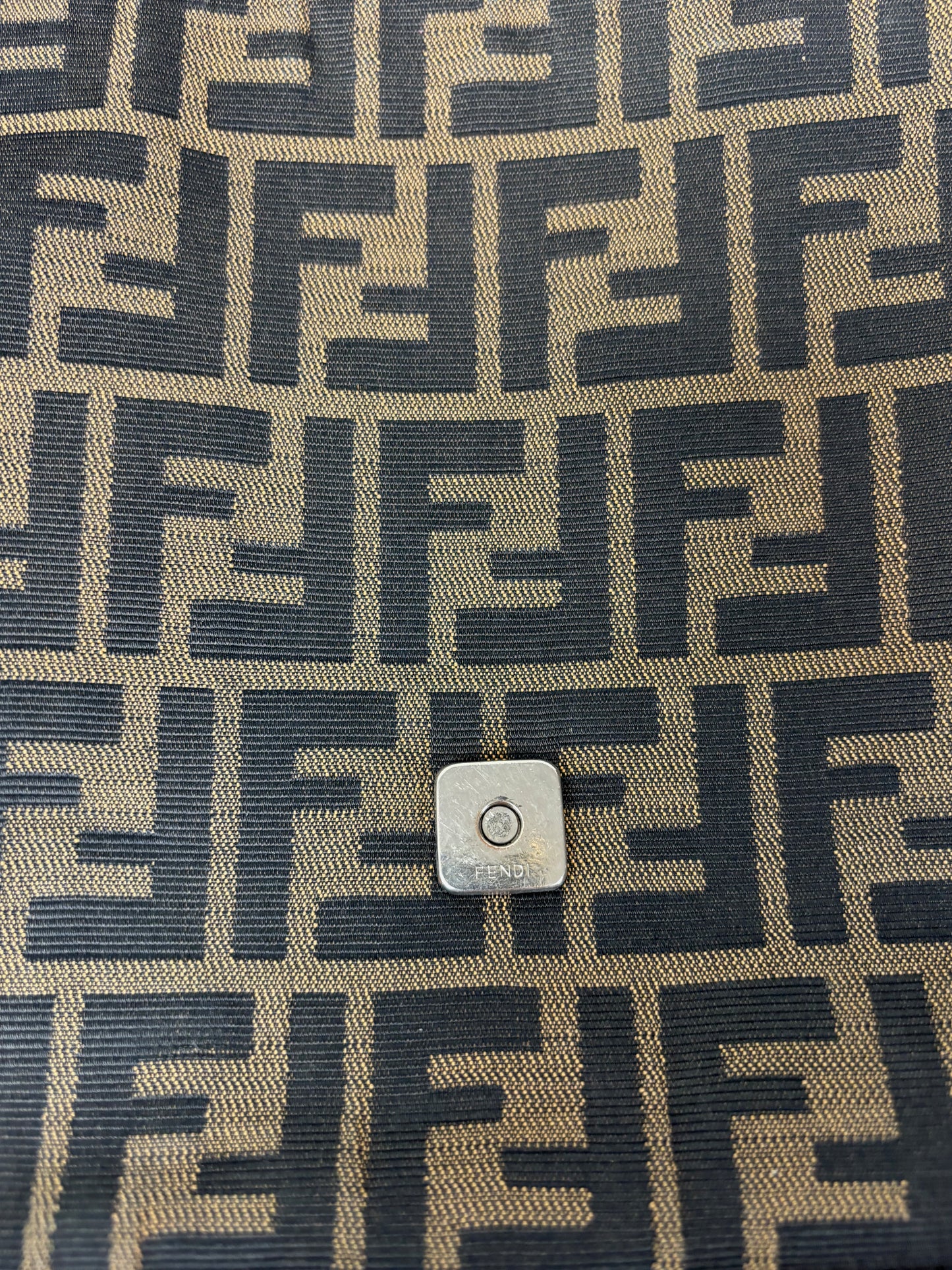 FENDI Sac Mamma Baguette