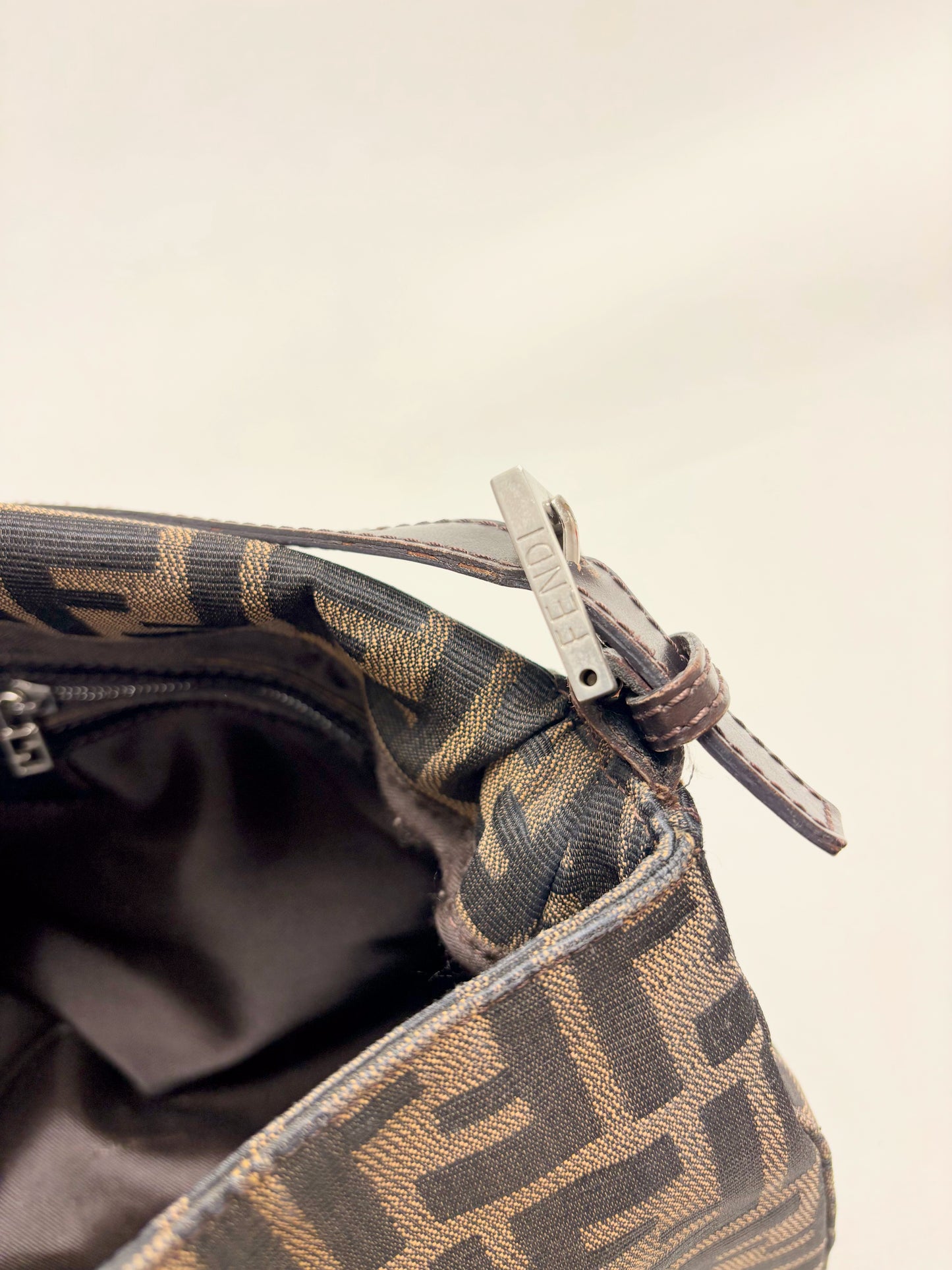 FENDI Sac Mamma Baguette Zucca