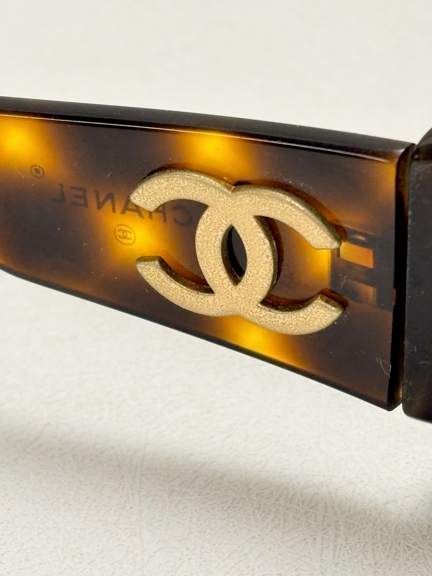 CHANEL Lunettes de soleil