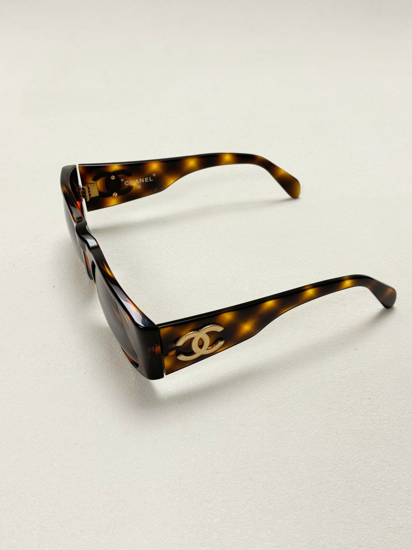 CHANEL Lunettes de soleil