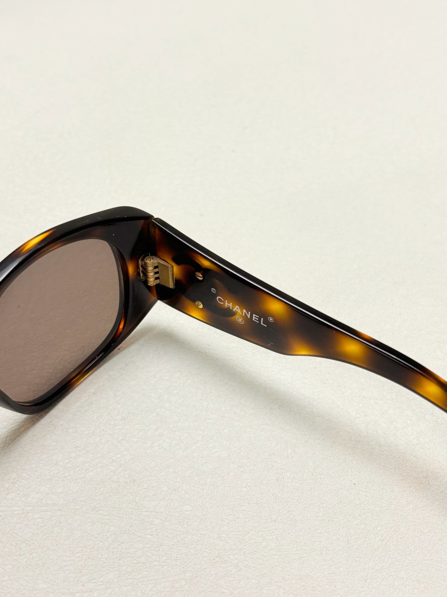 CHANEL Lunettes de soleil