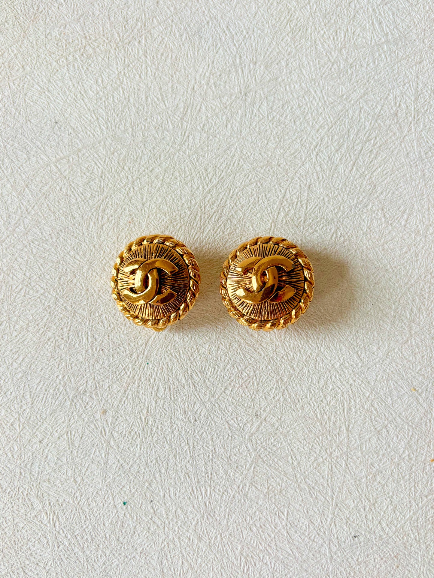 CHANEL Boucles d'oreilles