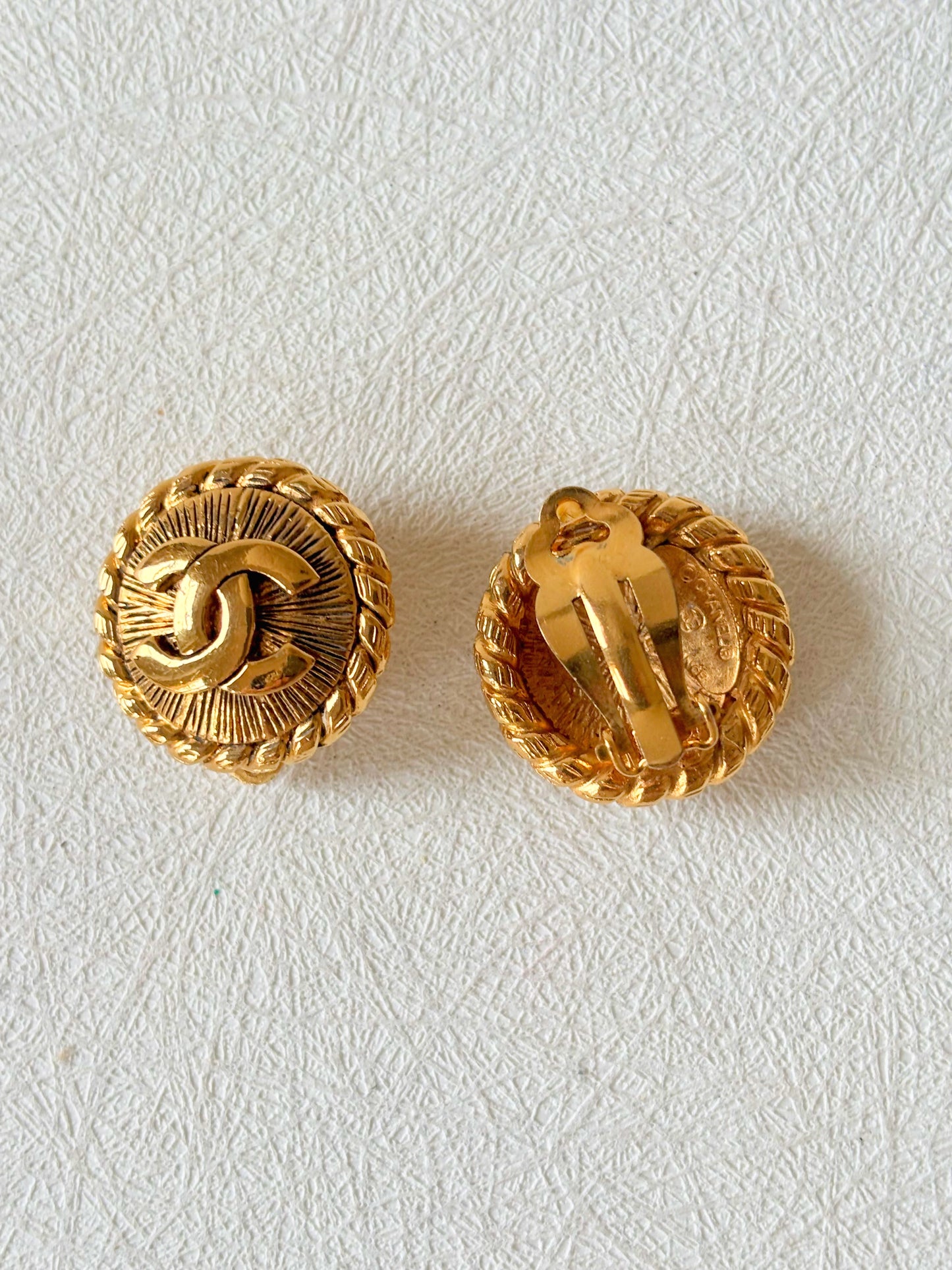 CHANEL Boucles d'oreilles