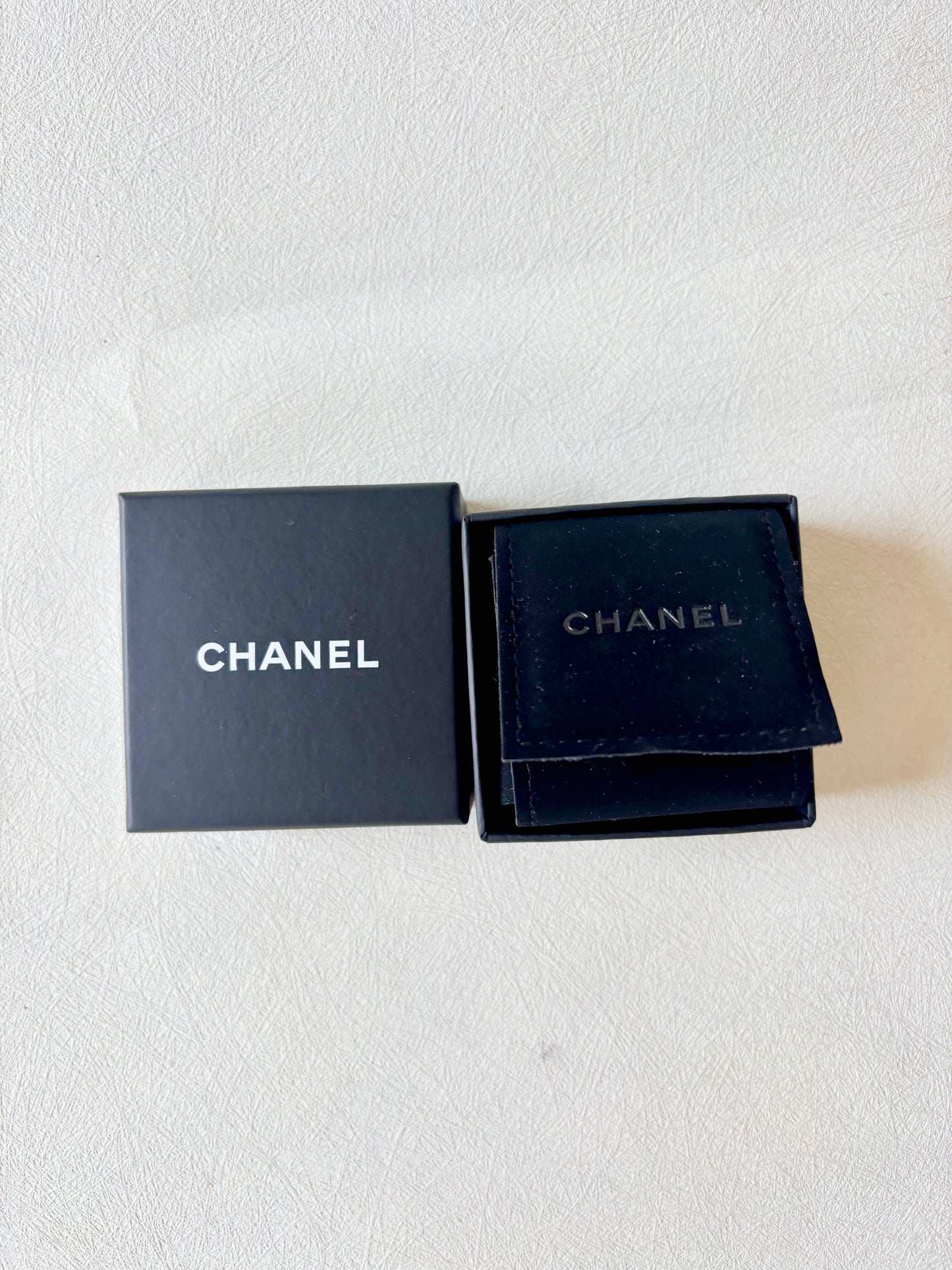 CHANEL Boucles d'oreilles