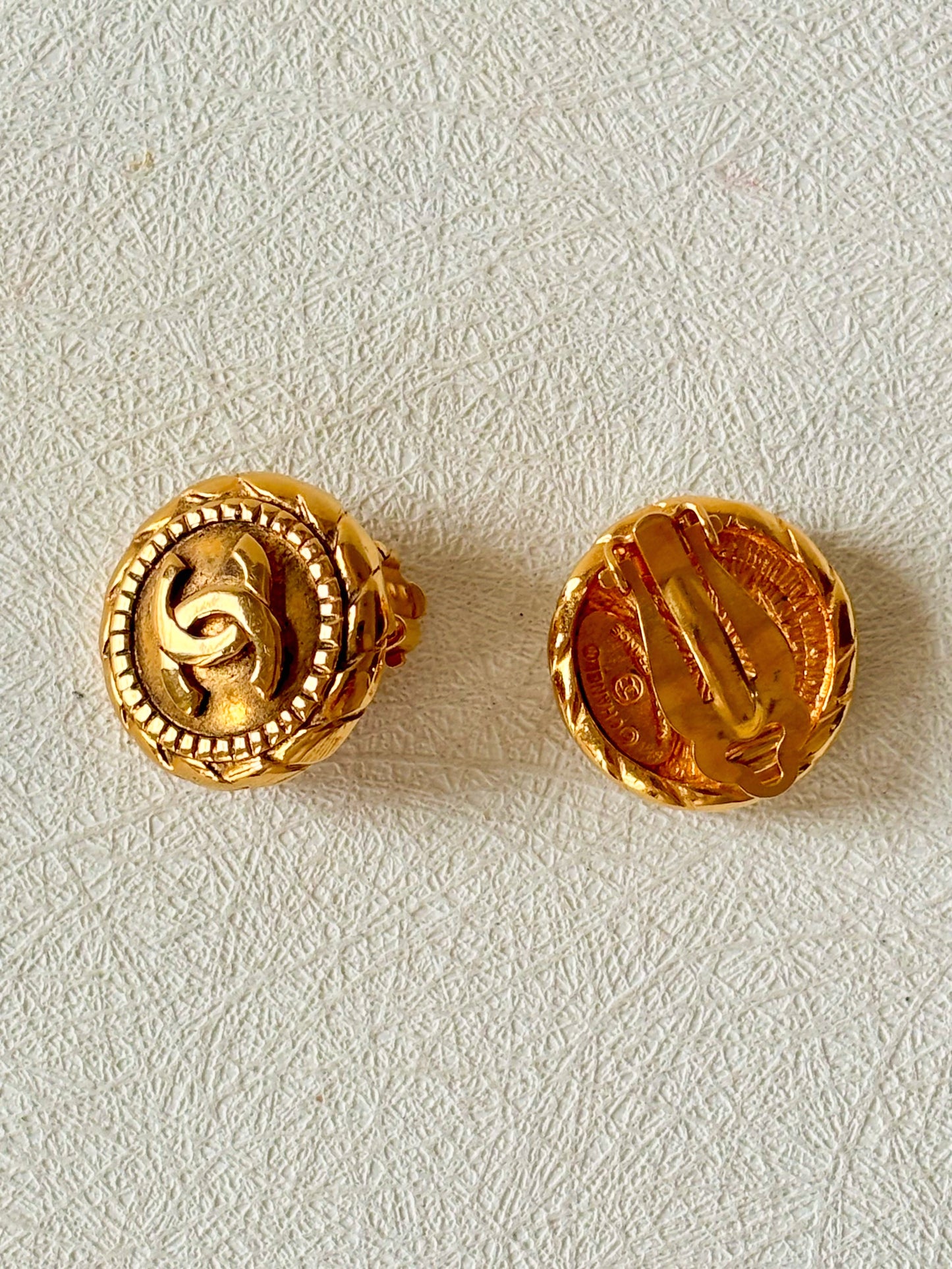 CHANEL Boucles d'oreilles