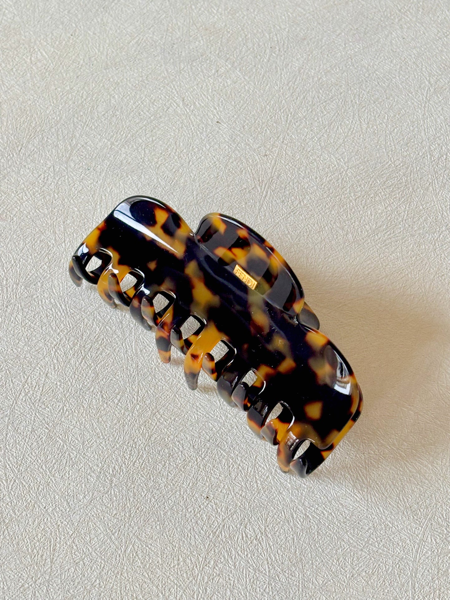 FENDI Pince à cheveux