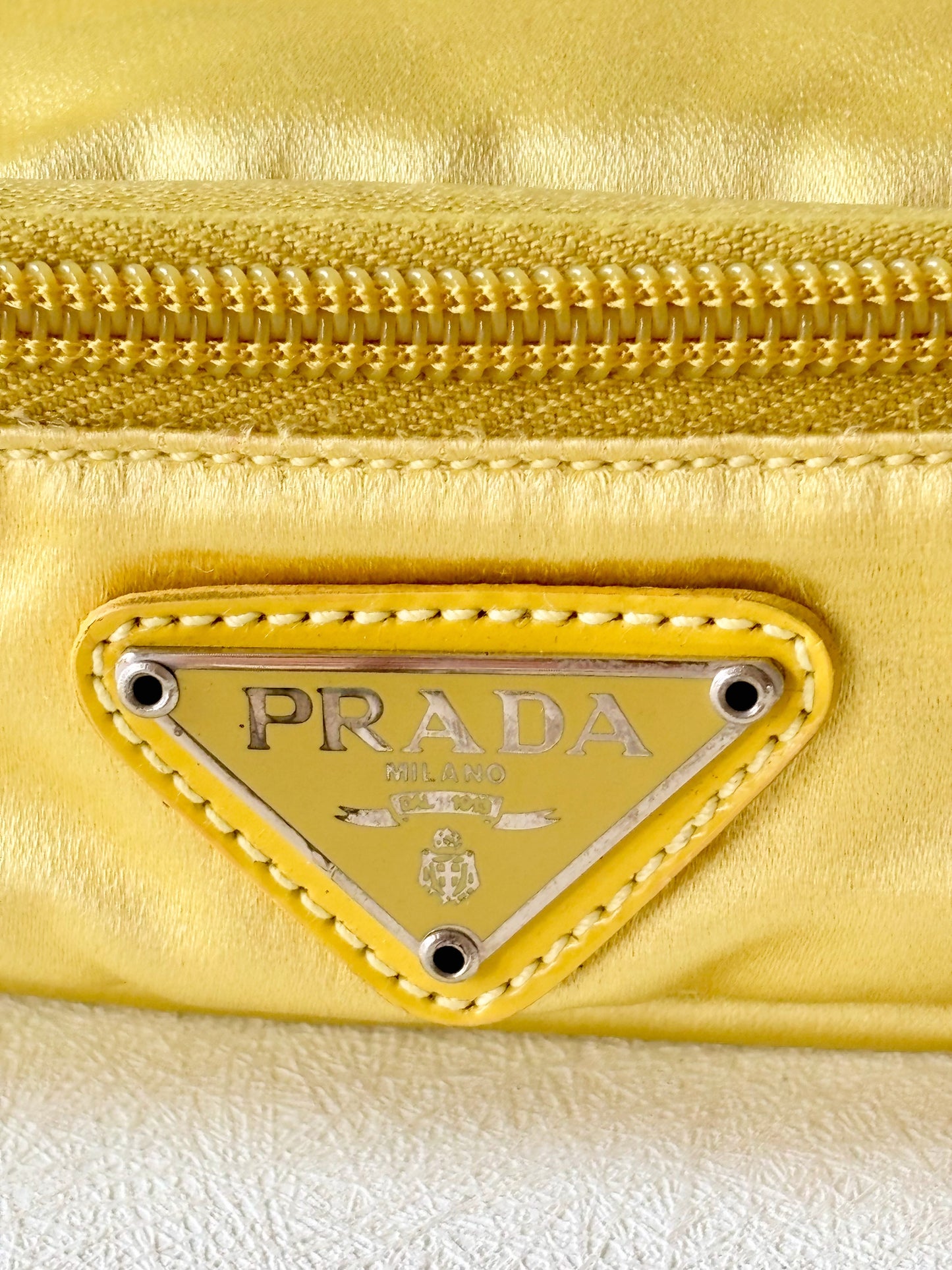 PRADA Pochette soie