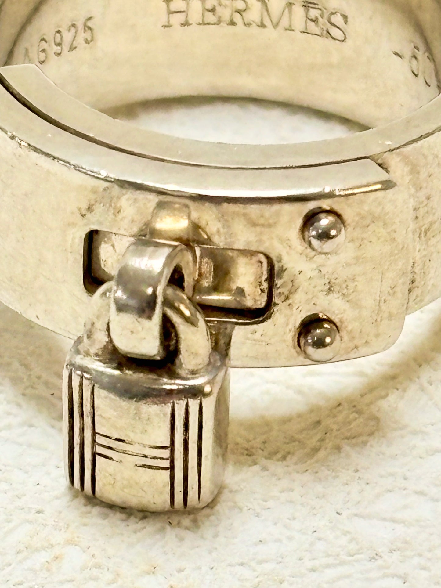HERMÈS Bague Kelly Cadenas Argent