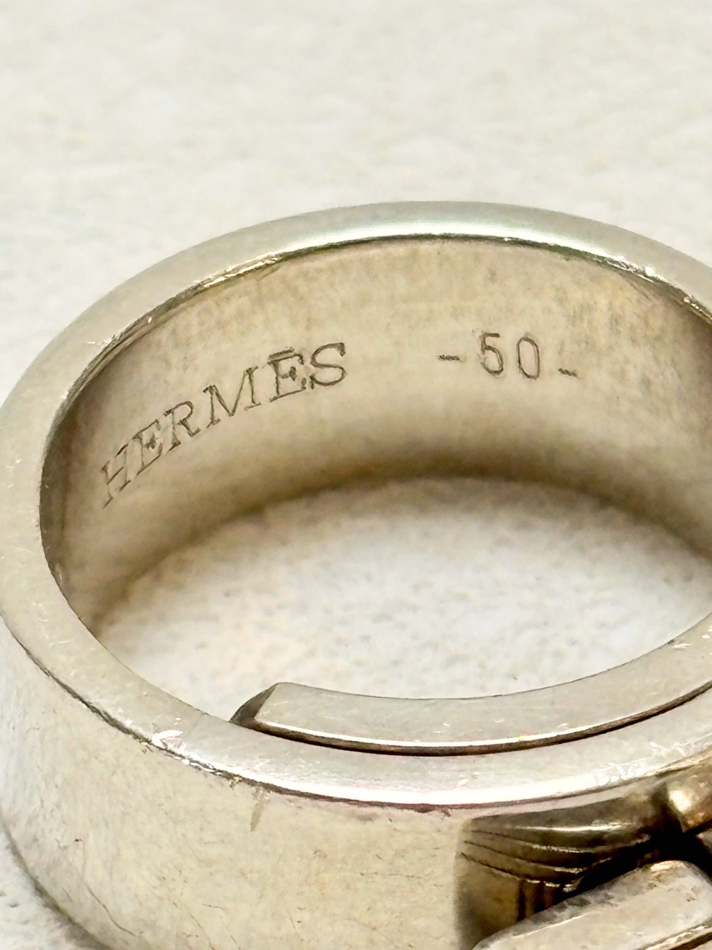 HERMÈS Bague Kelly Cadenas Argent