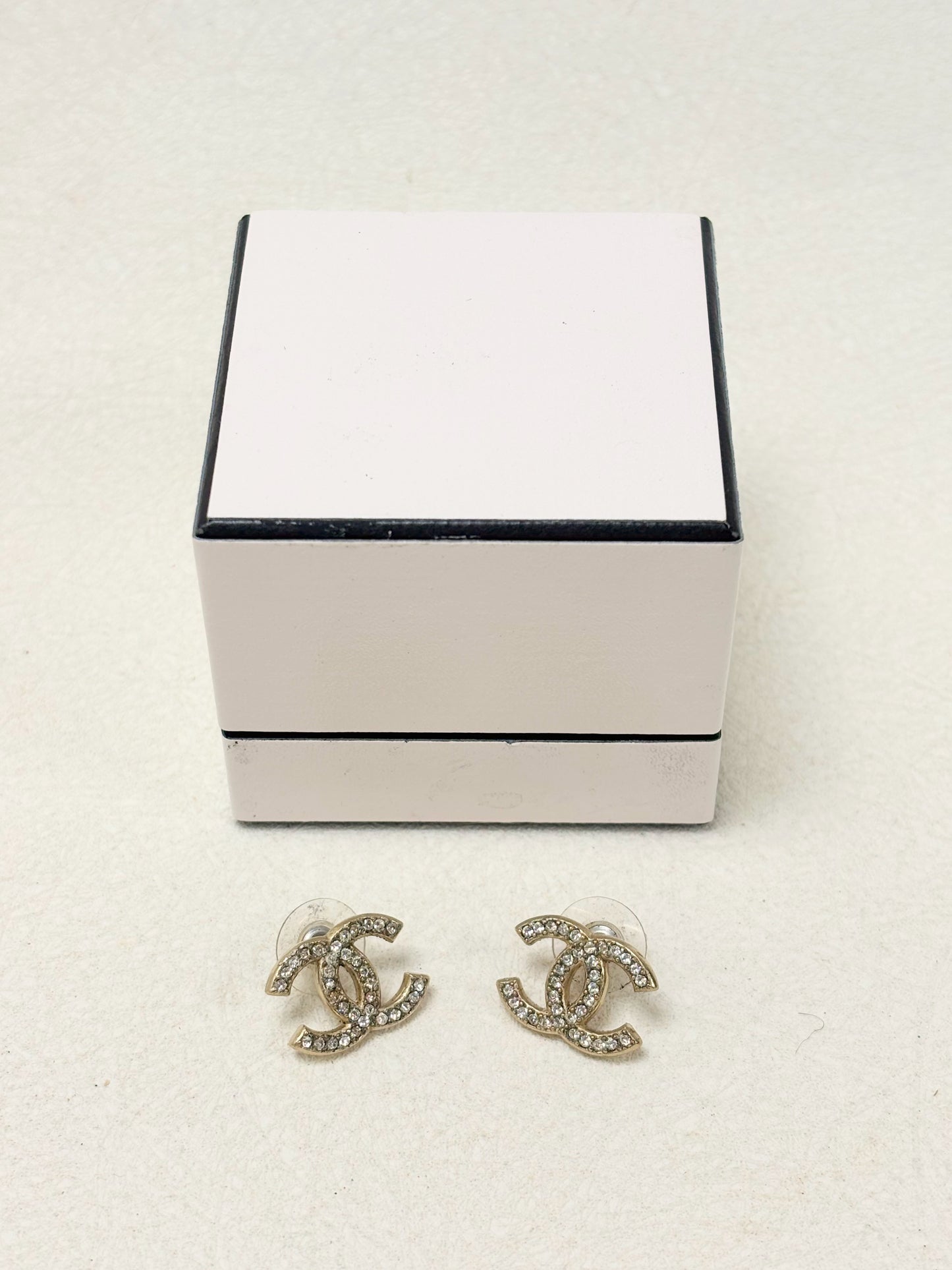 CHANEL Boucles d'oreilles
