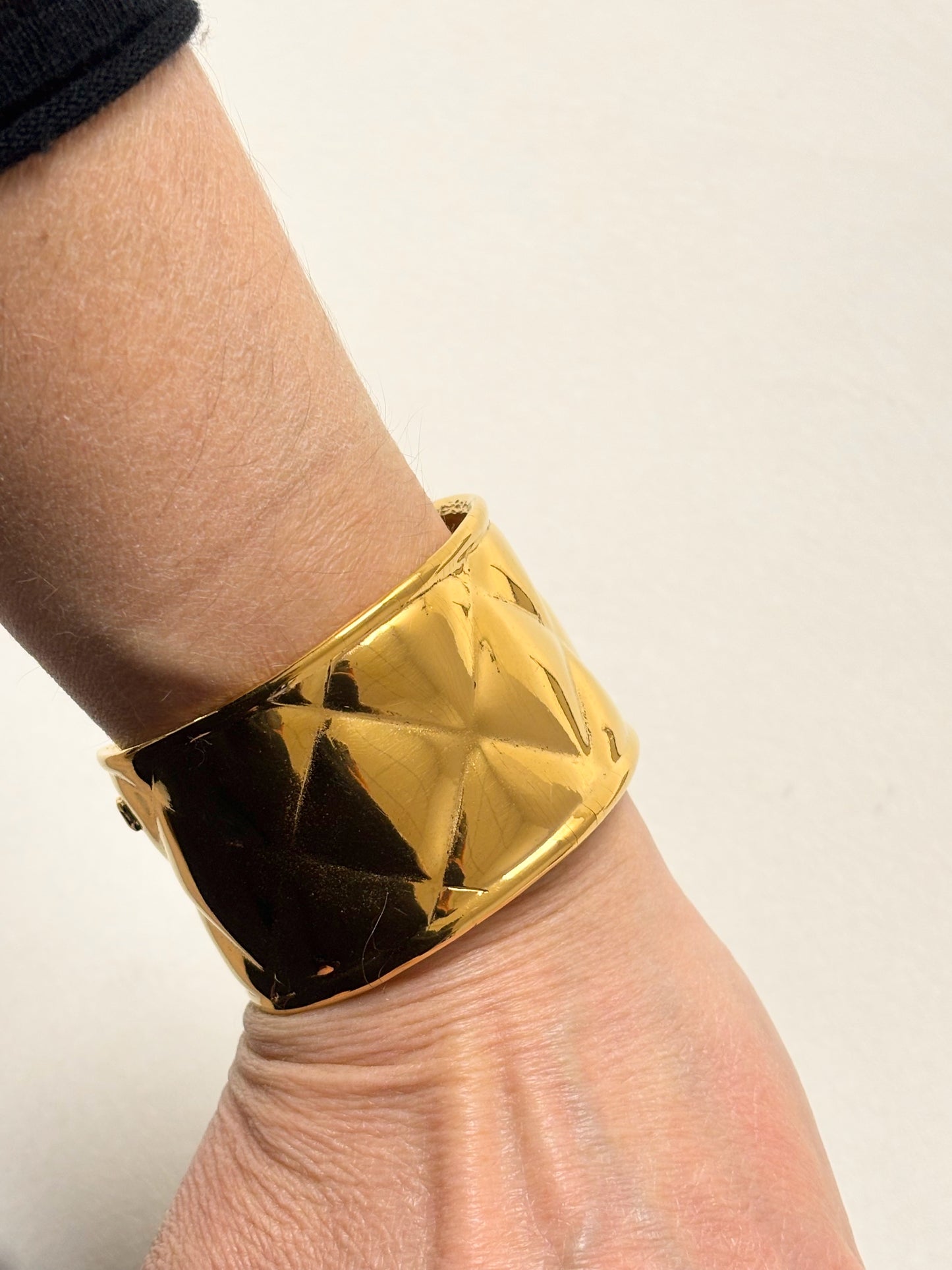 CHANEL Bracelet Manchette