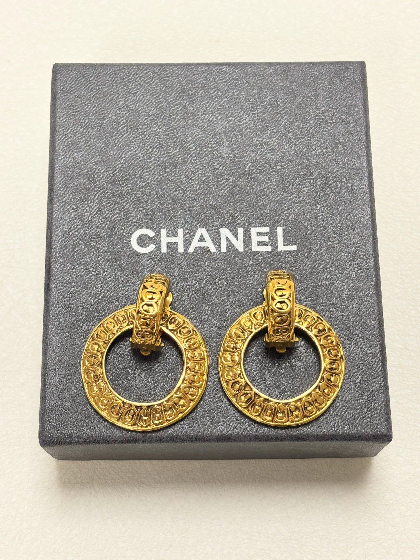 CHANEL Boucles d'oreilles Hoop