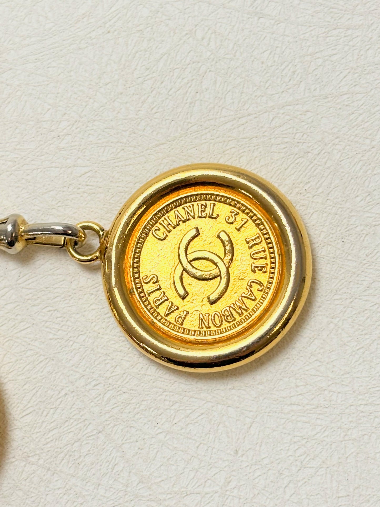 CHANEL Ceinture triple Rang