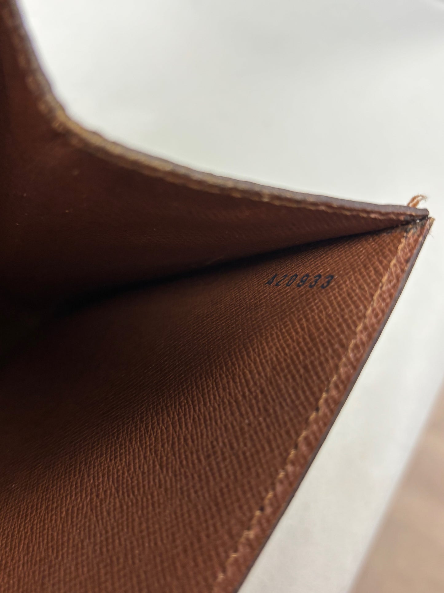 LOUIS VUITTON Sac Monceau 26