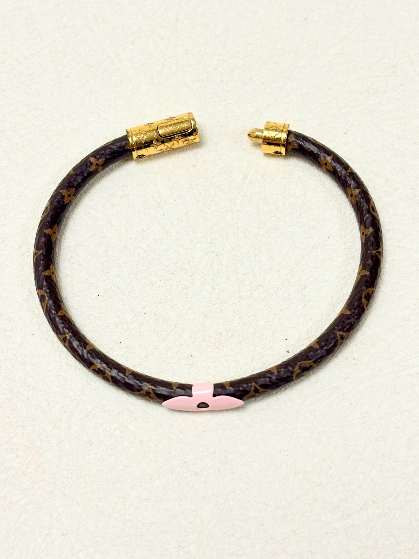 LOUIS VUITTON Bracelet Confidential