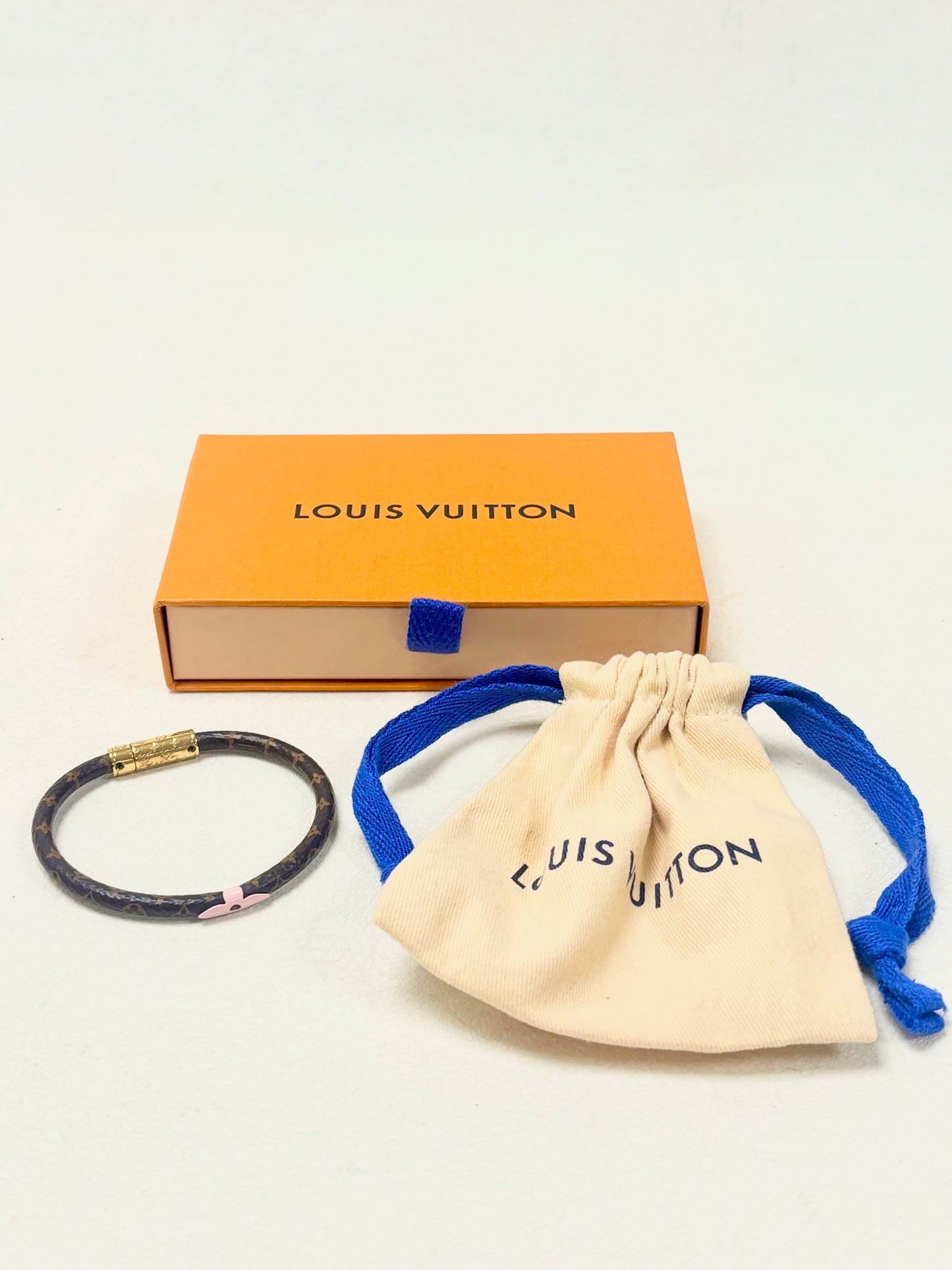 LOUIS VUITTON Bracelet Confidential
