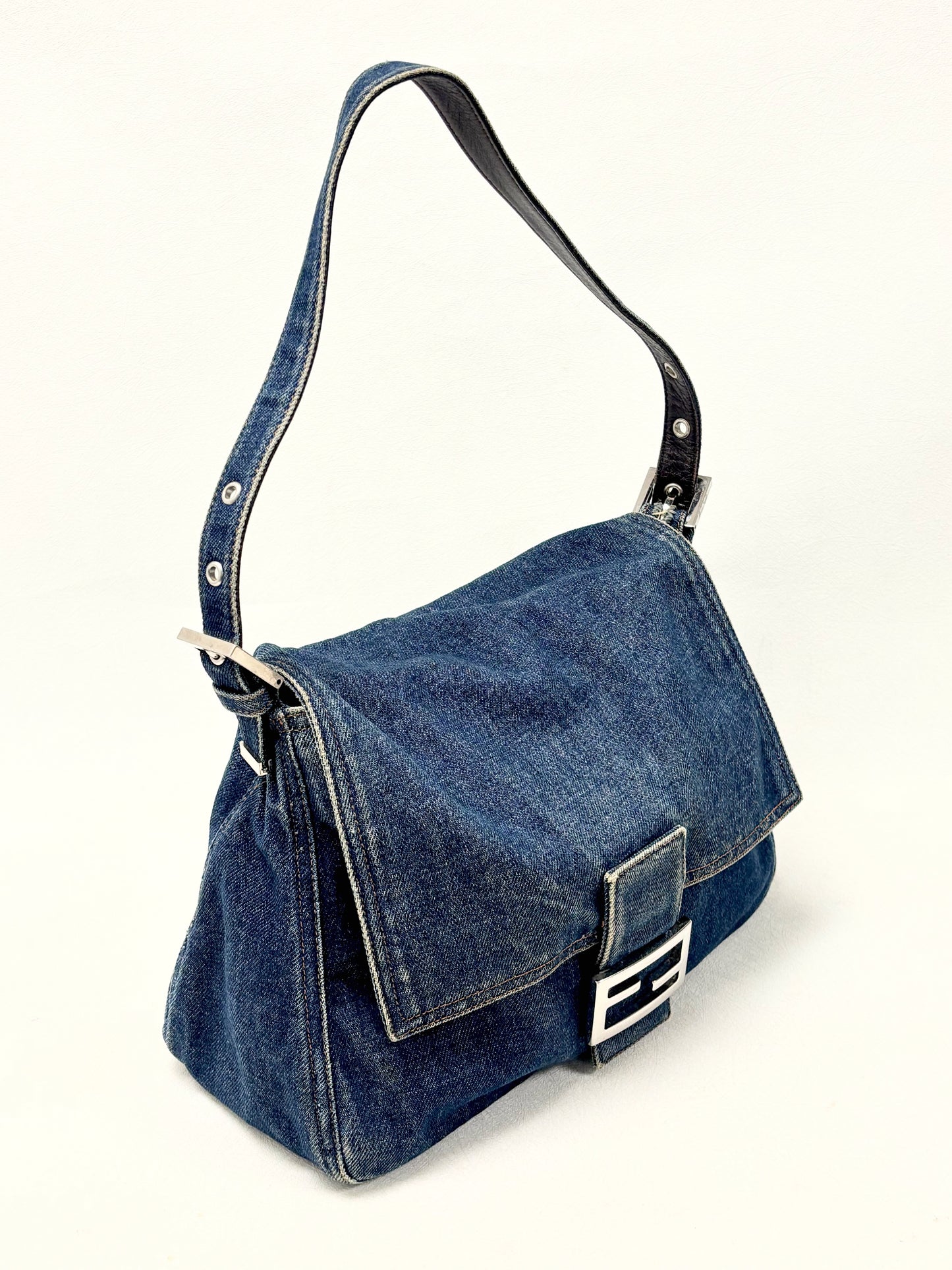 FENDI Sac Mamma Baguette denim