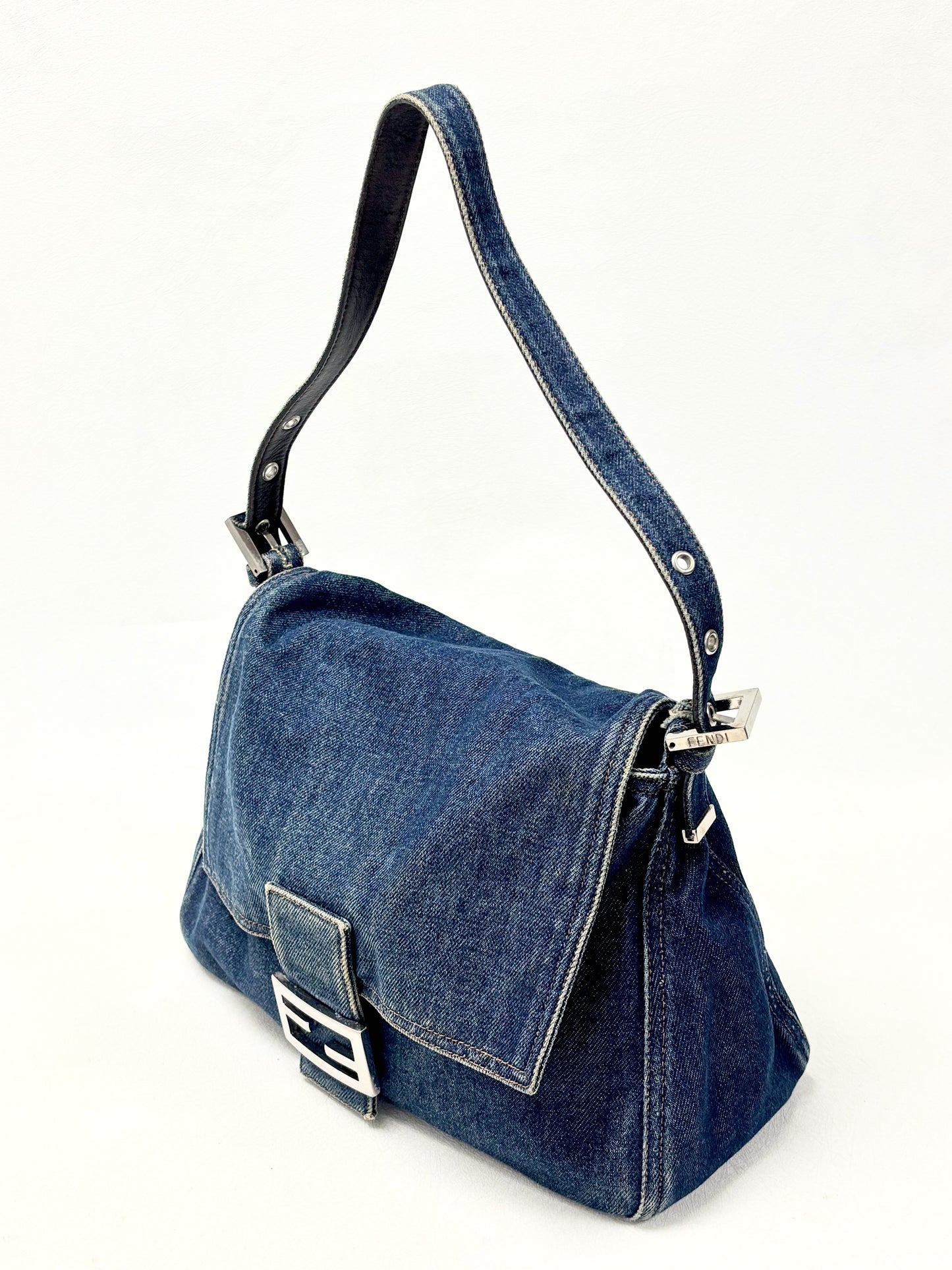 FENDI Sac Mamma Baguette denim