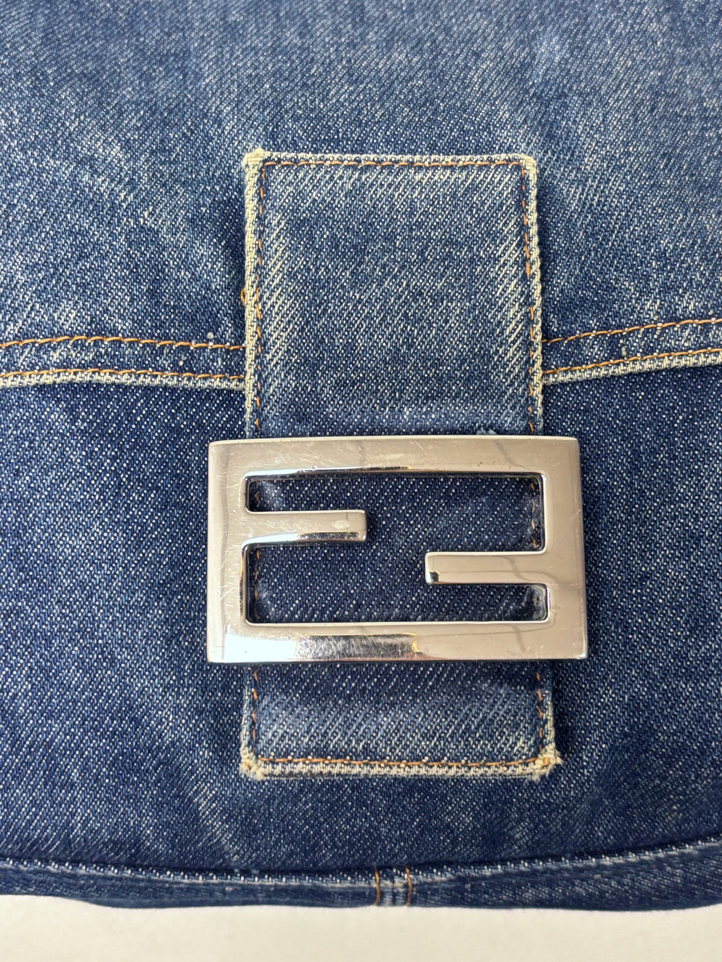 FENDI Sac Mamma Baguette denim