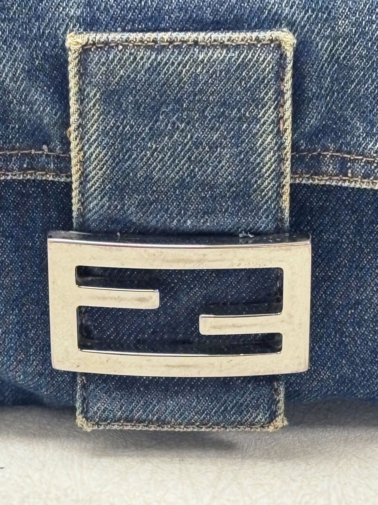 FENDI Sac Mamma Baguette denim