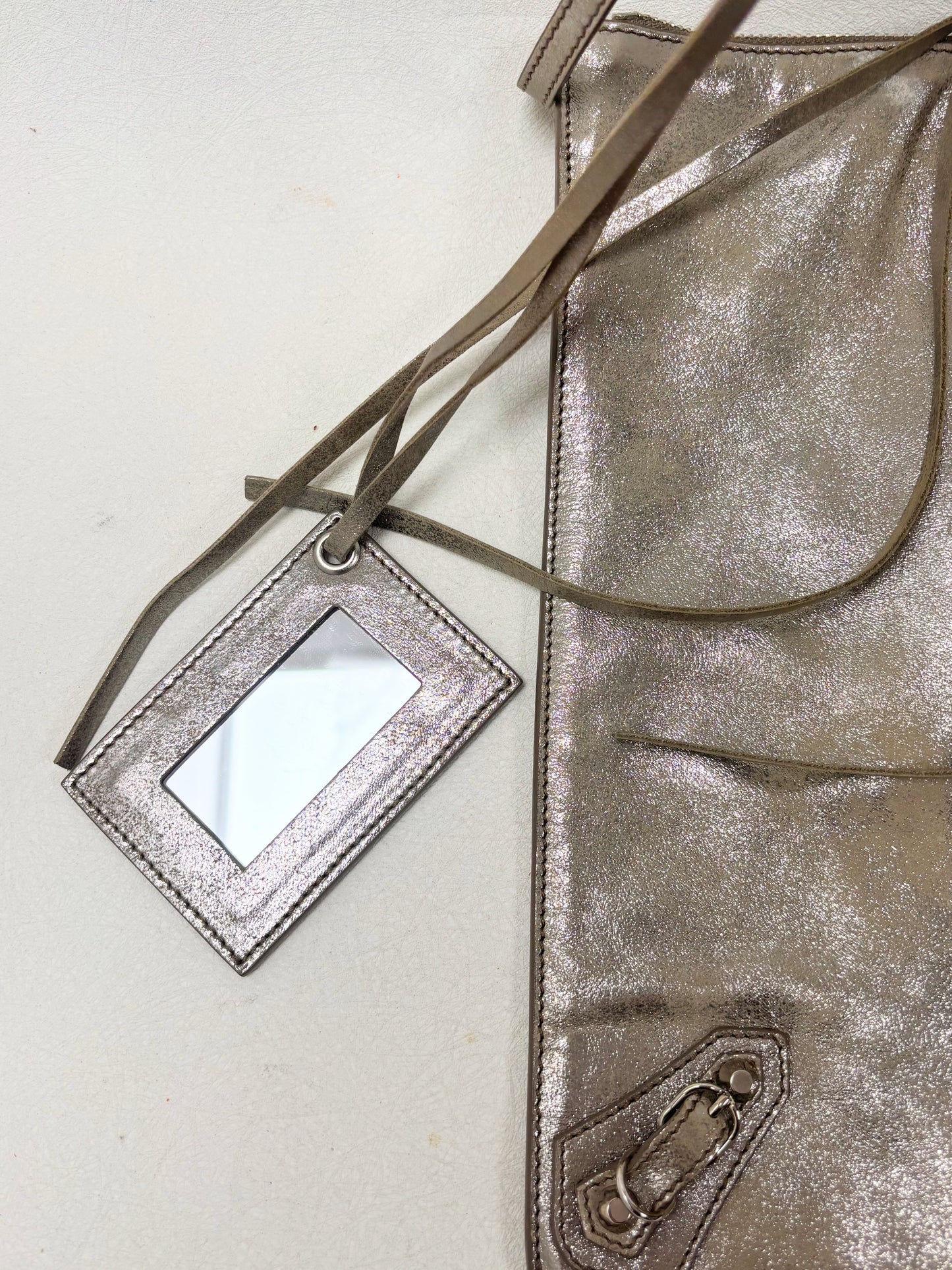 BALENCIAGA Sac Messenger